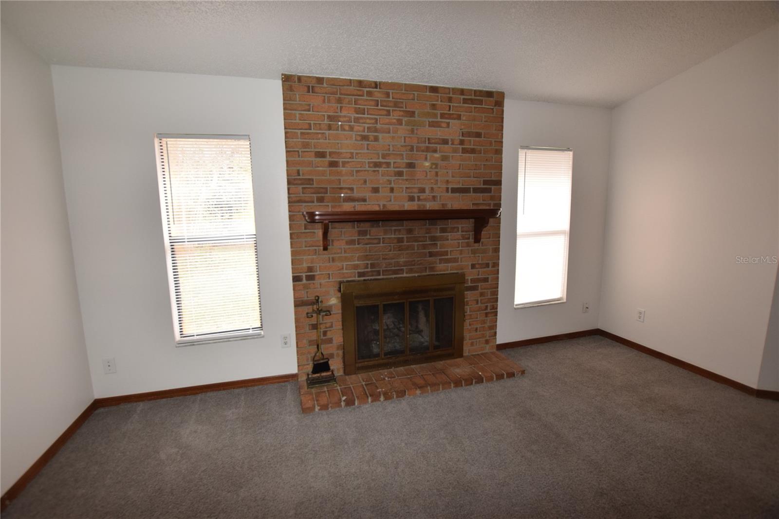 Image 15 of 35 For 2585 Derby Drive