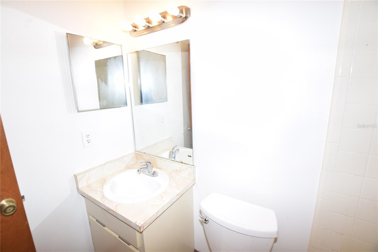 Image 20 of 35 For 2585 Derby Drive