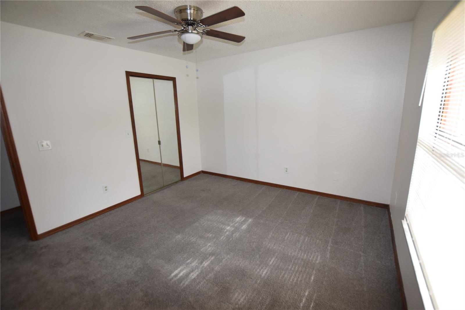 Image 31 of 35 For 2585 Derby Drive