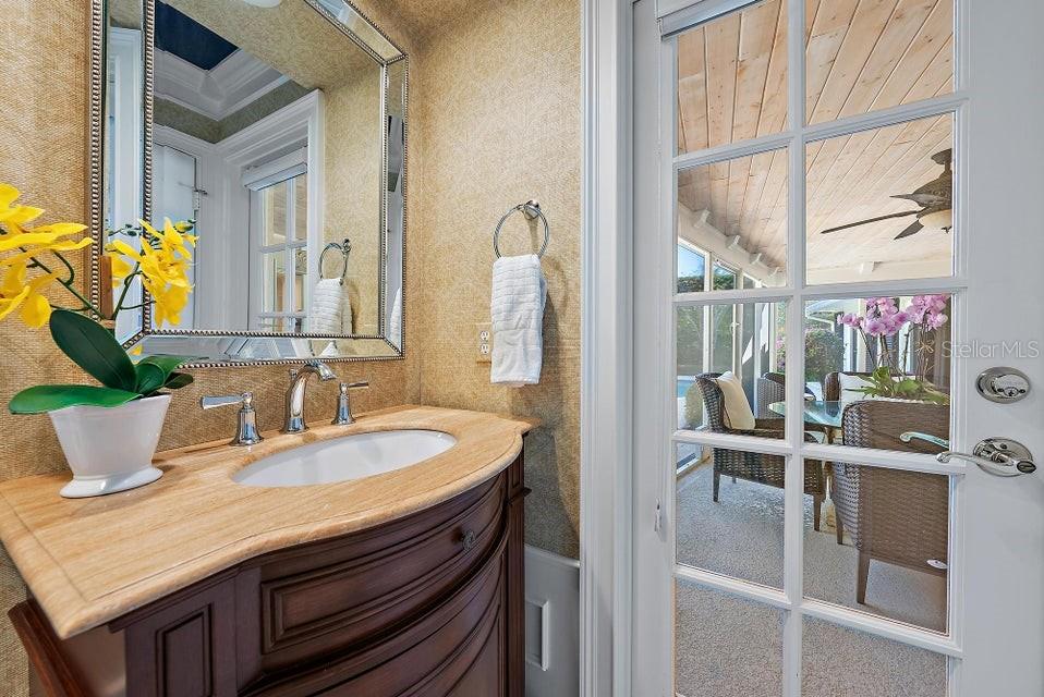 Image 17 of 34 For 9628 Ilex Circle S