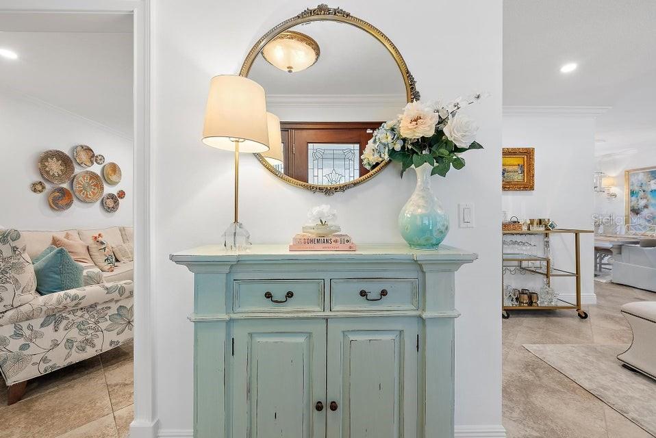 Image 3 of 34 For 9628 Ilex Circle S