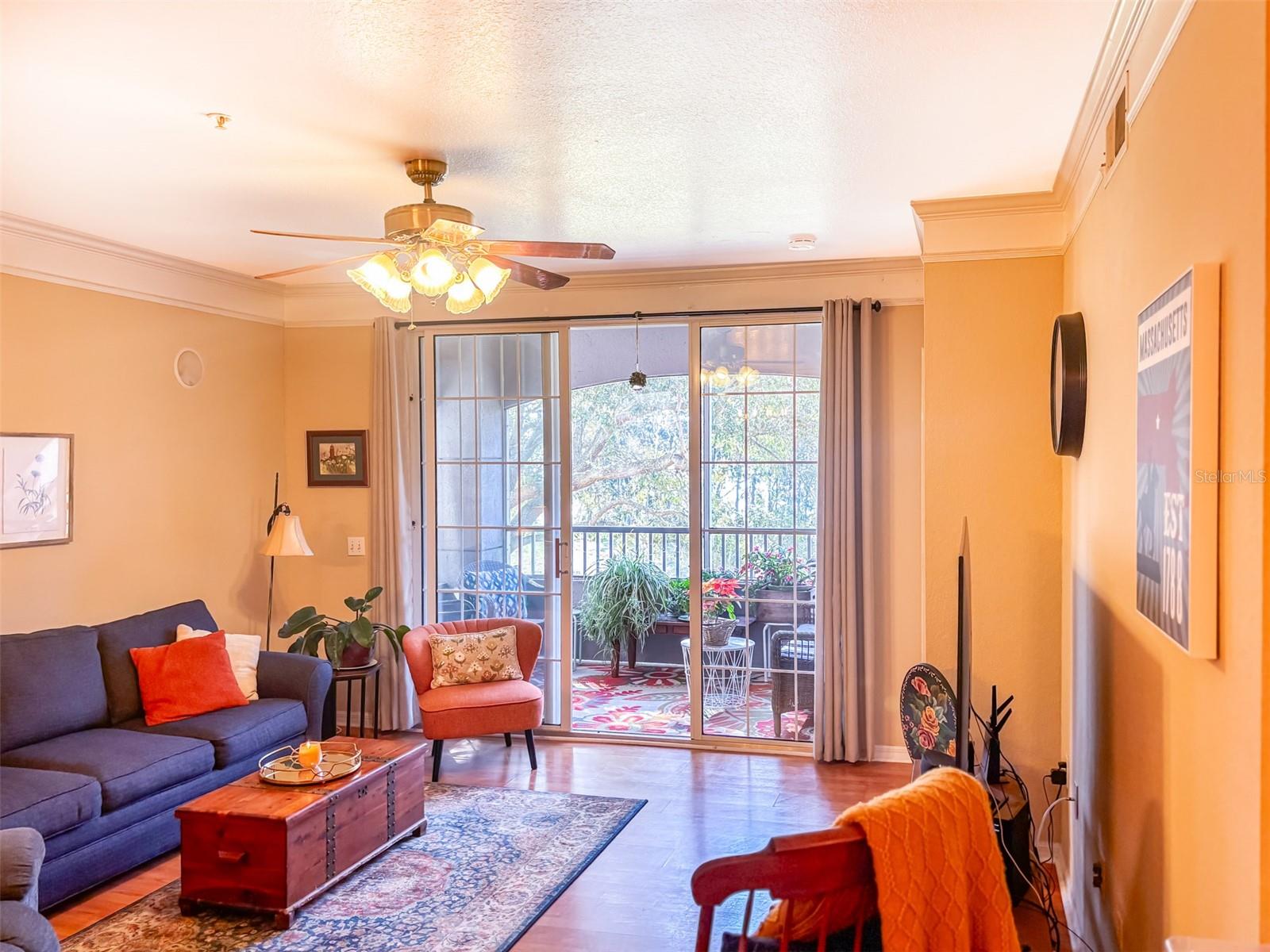 Image 6 of 19 For 3446 Soho Street 106