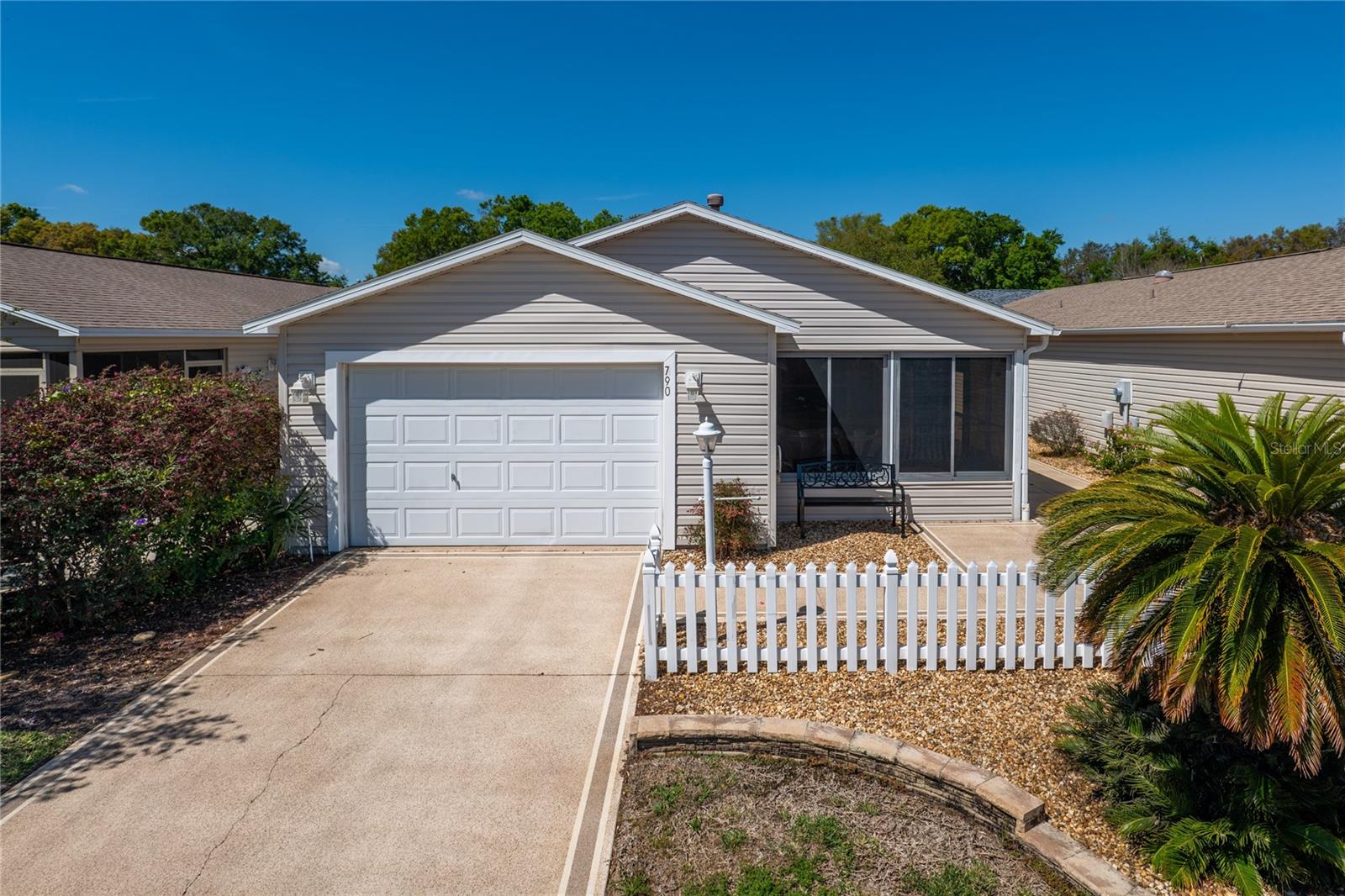 Image 3 of 21 For 790 Blake Lane