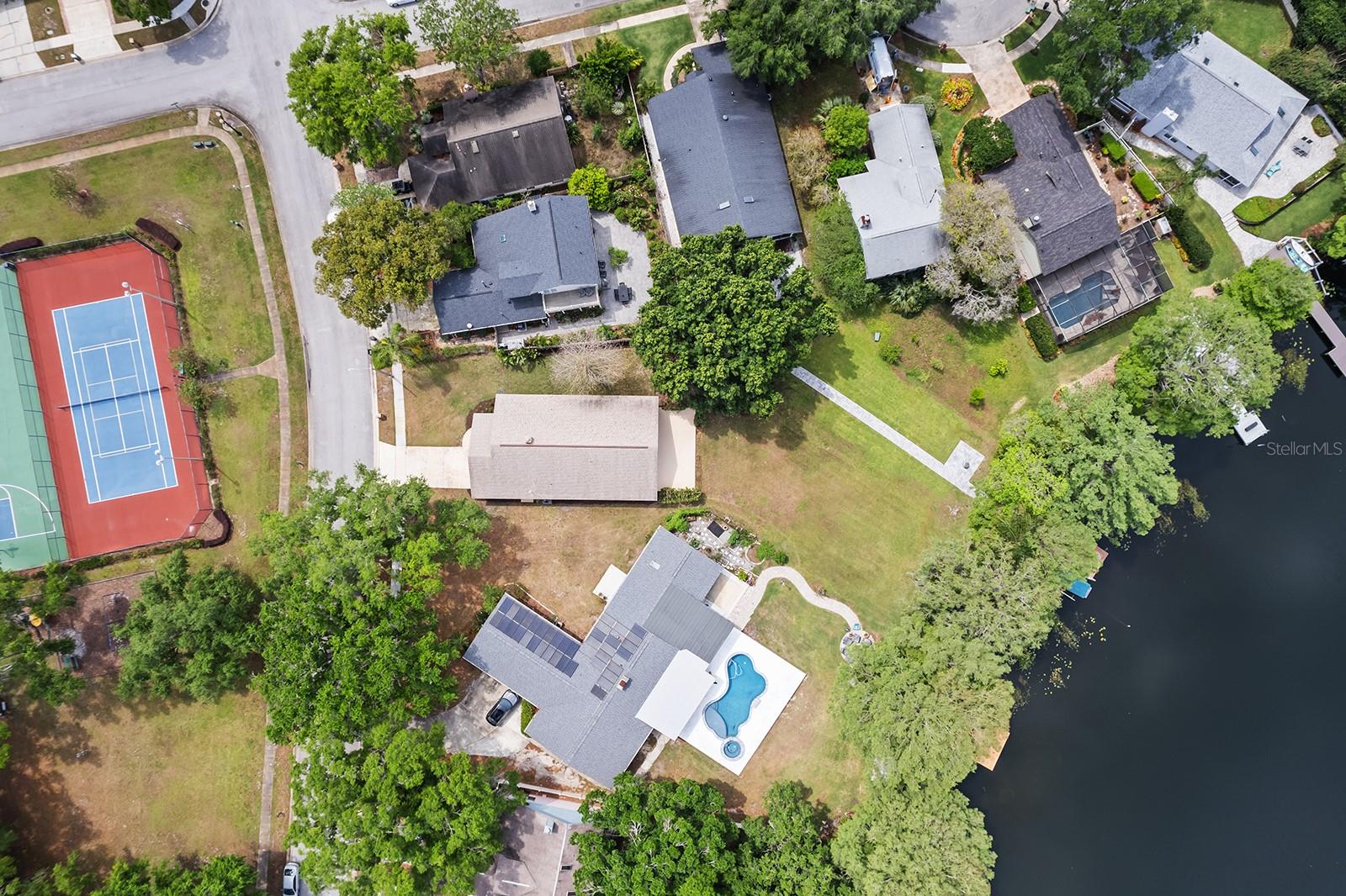 Image 26 of 35 For 1430 Hyde Park Drive