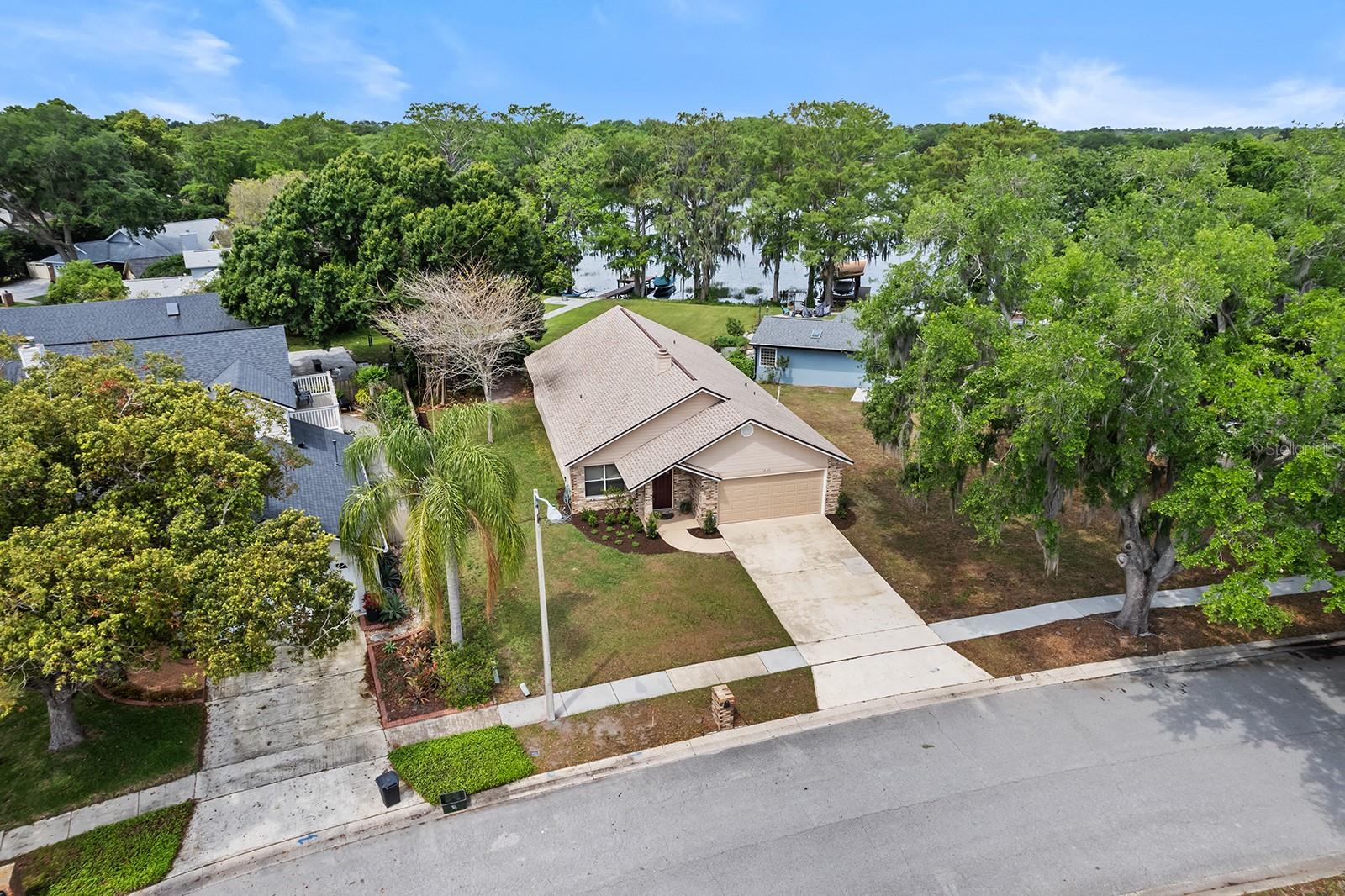 Image 33 of 35 For 1430 Hyde Park Drive