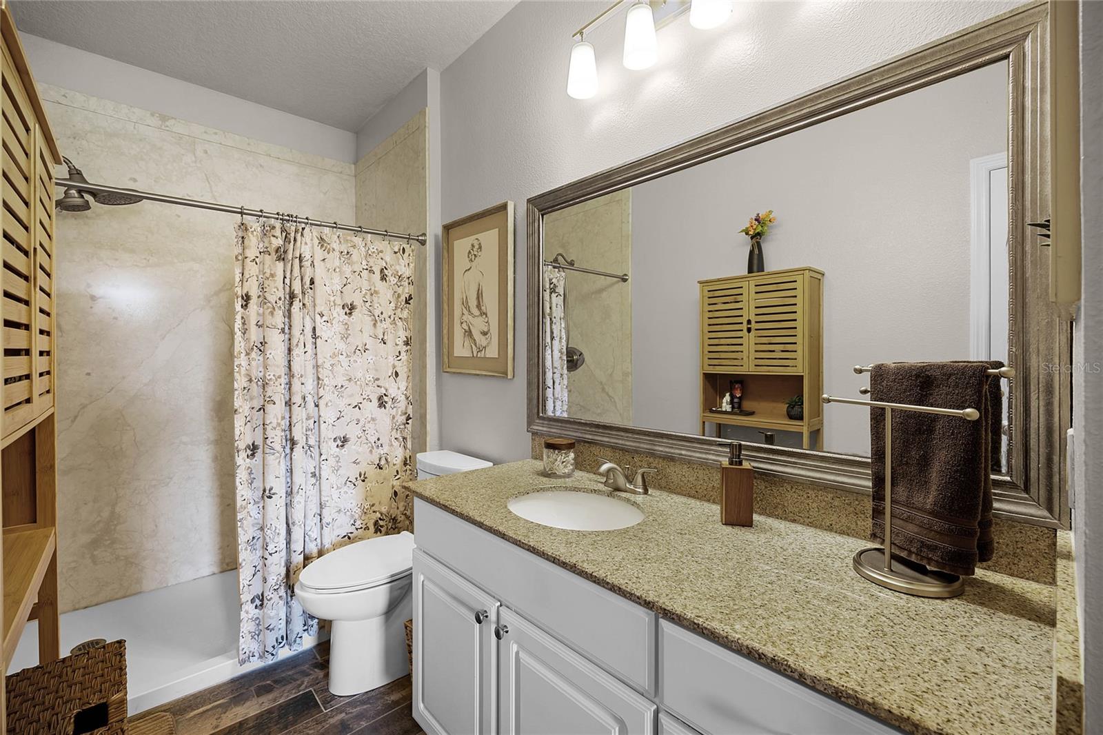 Image 13 of 41 For 430 Southern Pecan Circle 207