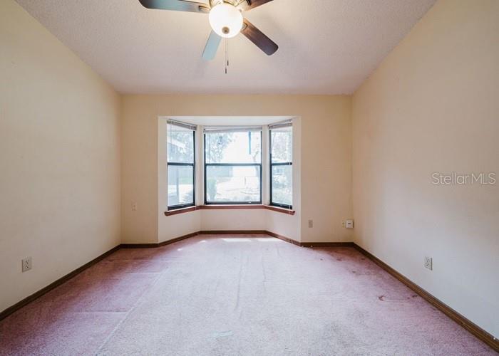 Image 15 of 20 For 271 Naylor Street Ne