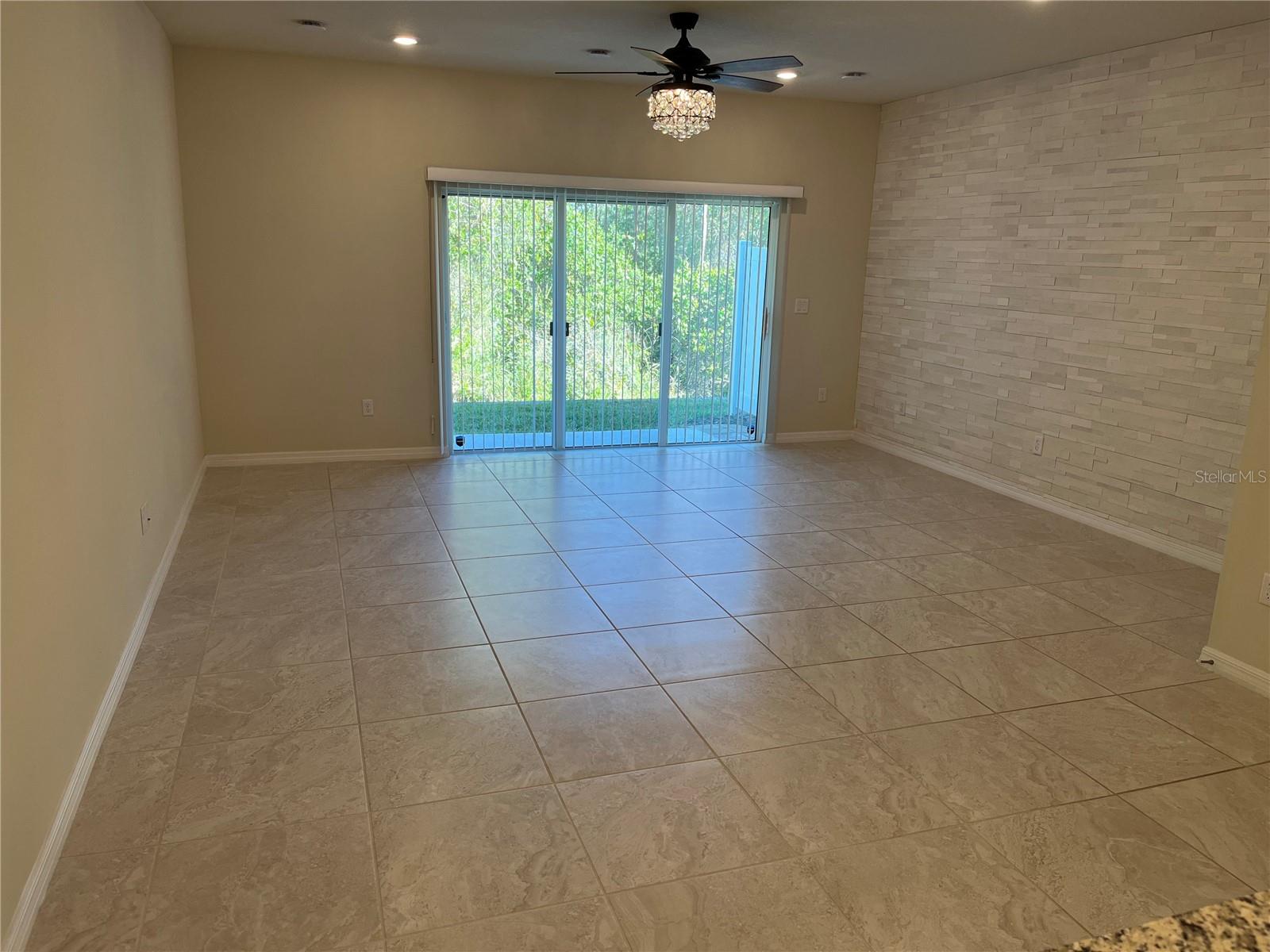 Image 4 of 18 For 4577 Sparkling Shell Avenue
