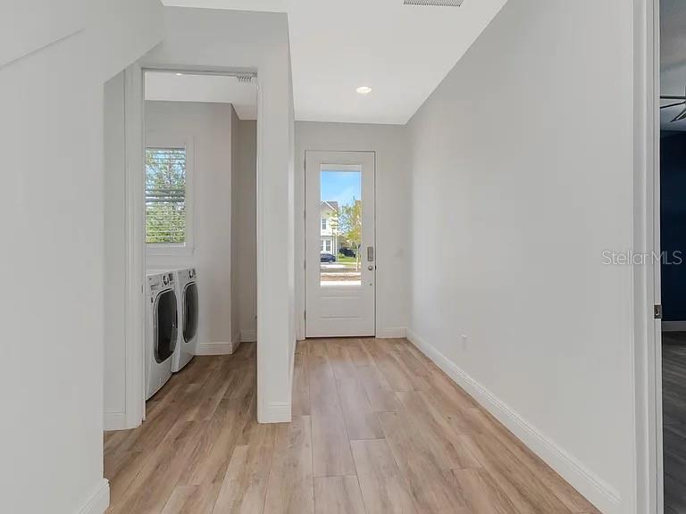 Image 16 of 35 For 13087 Salk Way