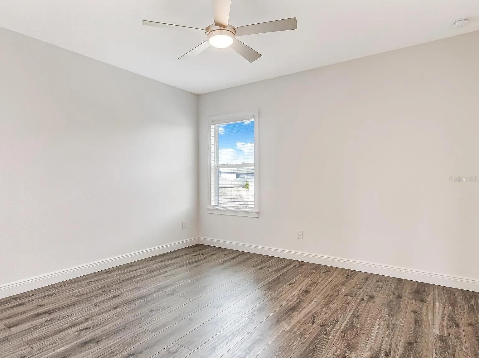 Image 31 of 35 For 13087 Salk Way