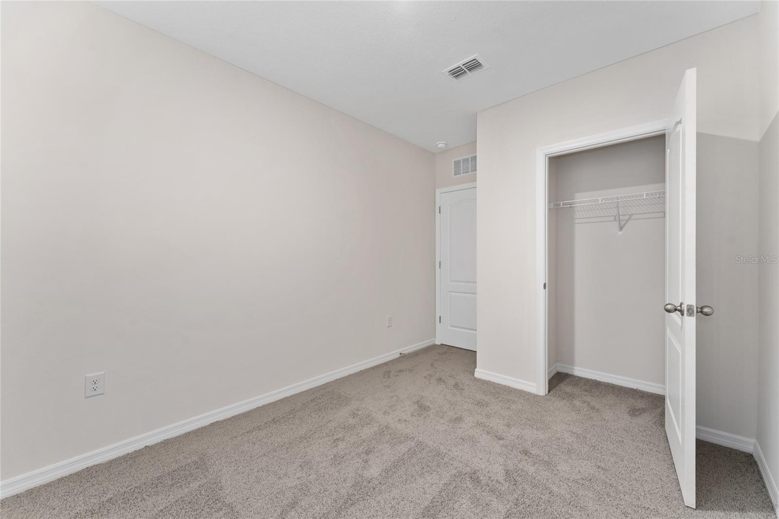 Image 15 of 24 For 2396 Penguin Boulevard