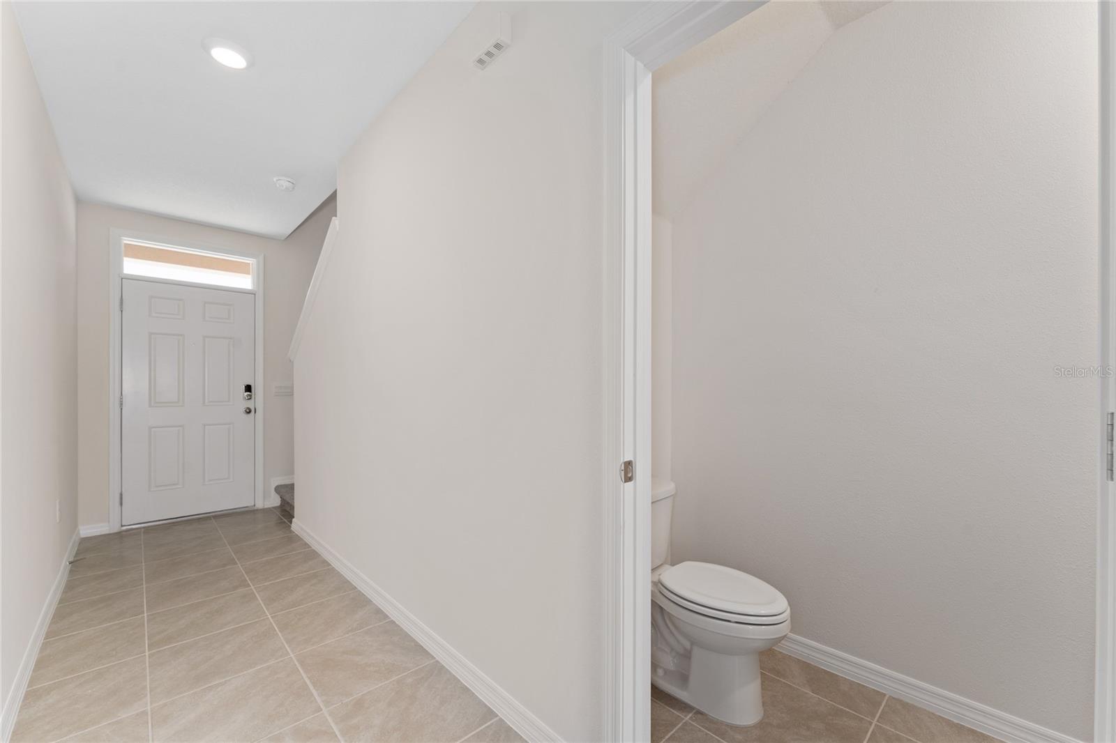Image 3 of 24 For 2396 Penguin Boulevard