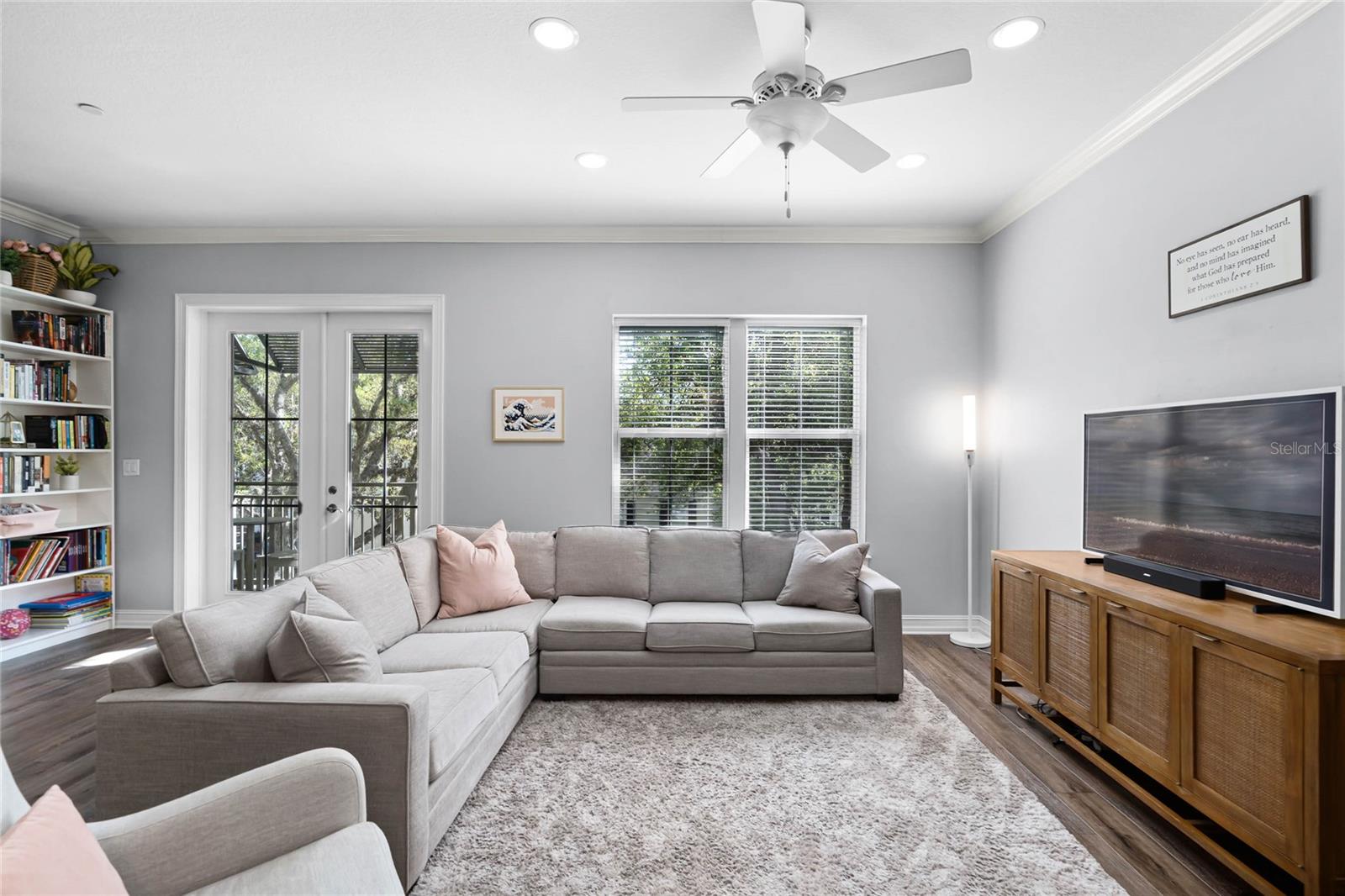 Image 13 of 61 For 604 Mulberry Avenue 1201
