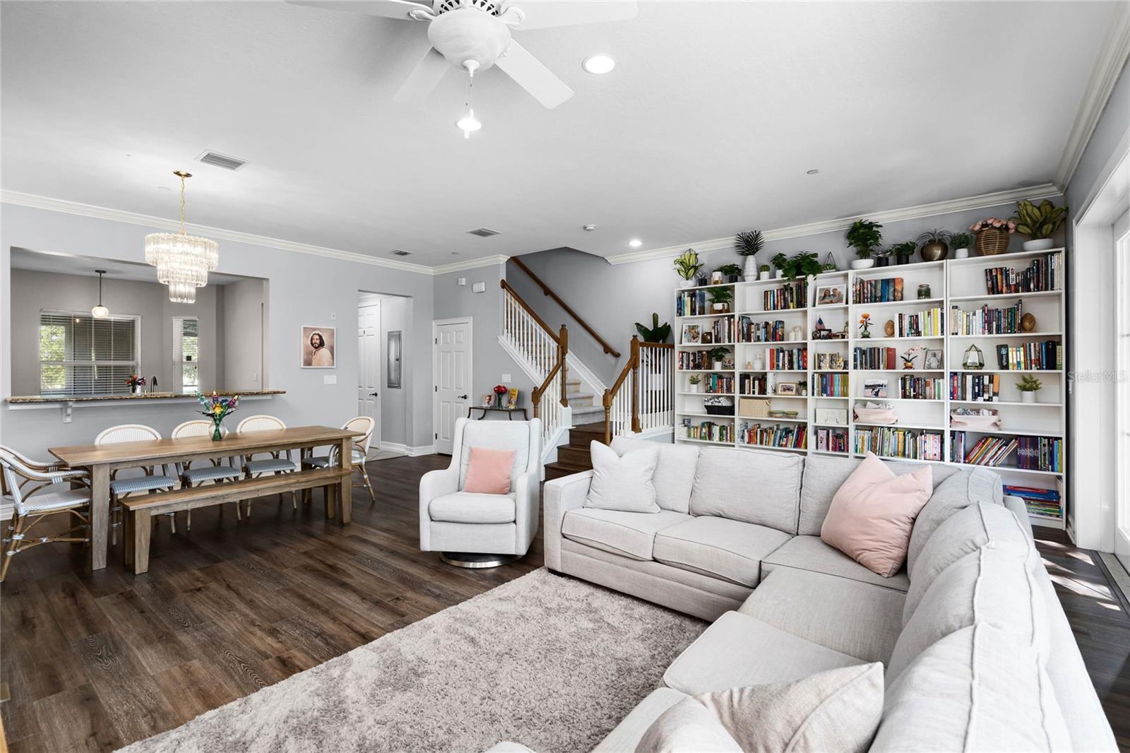 Image 15 of 61 For 604 Mulberry Avenue 1201