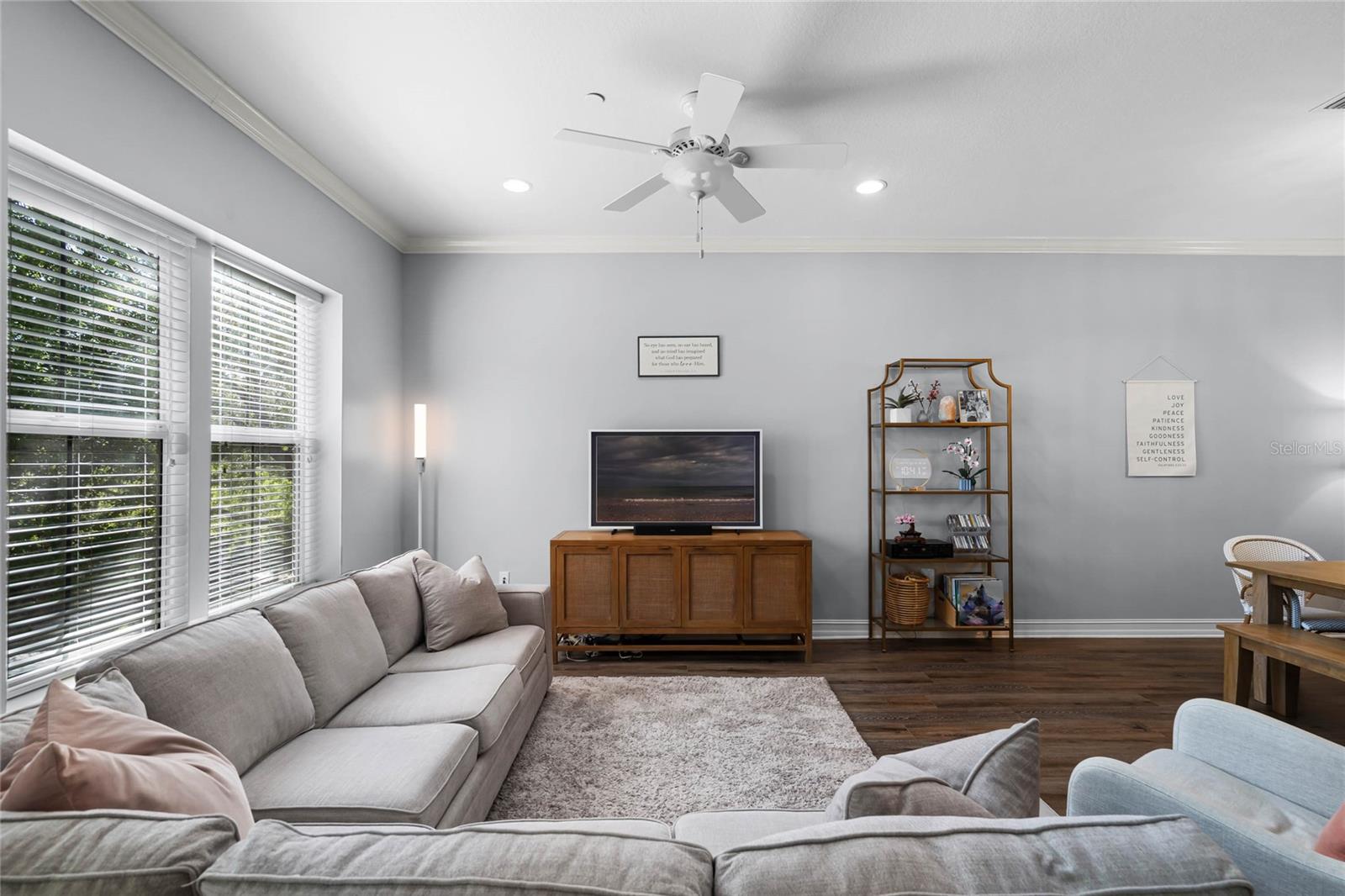 Image 16 of 61 For 604 Mulberry Avenue 1201