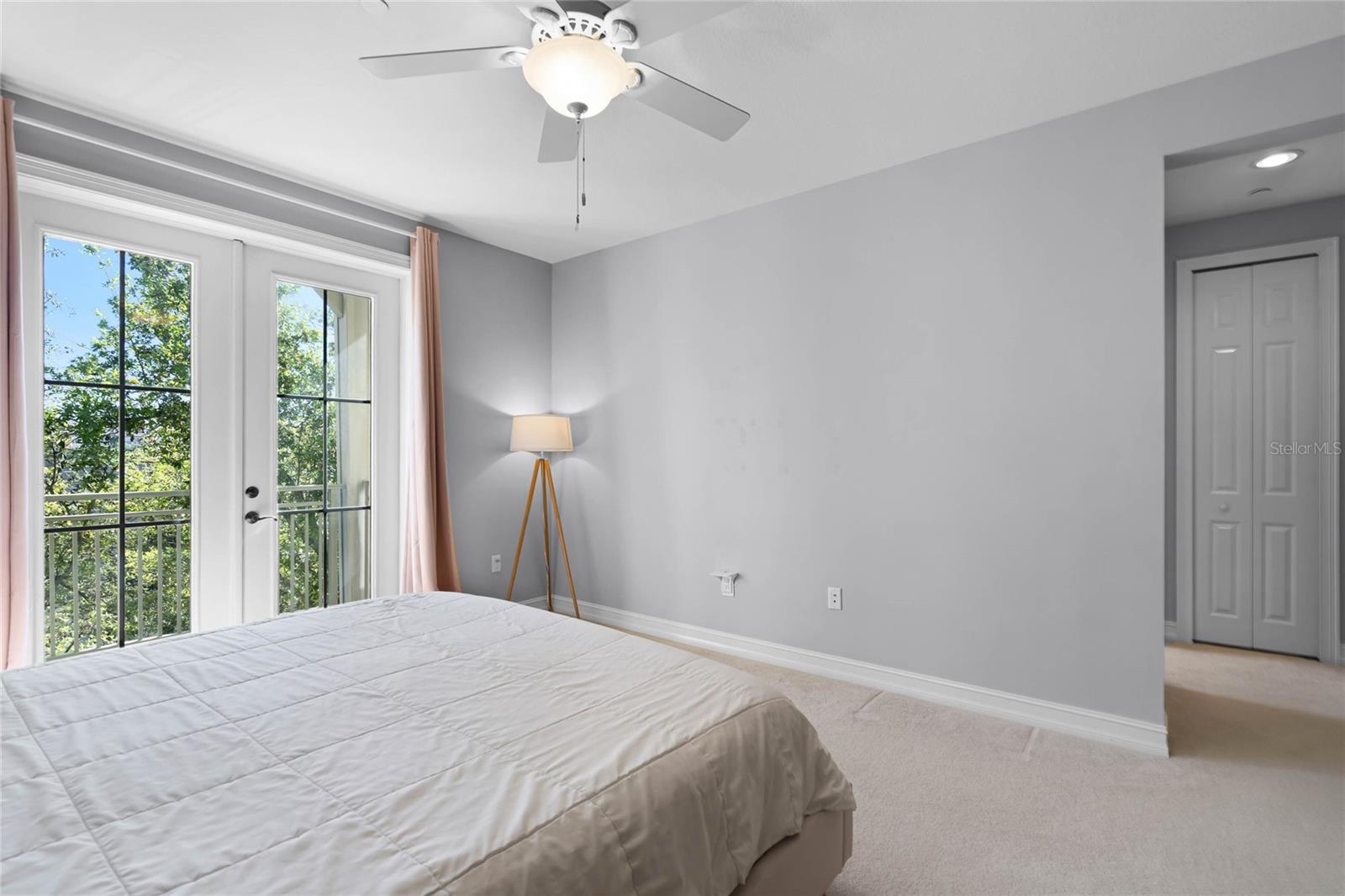Image 27 of 61 For 604 Mulberry Avenue 1201