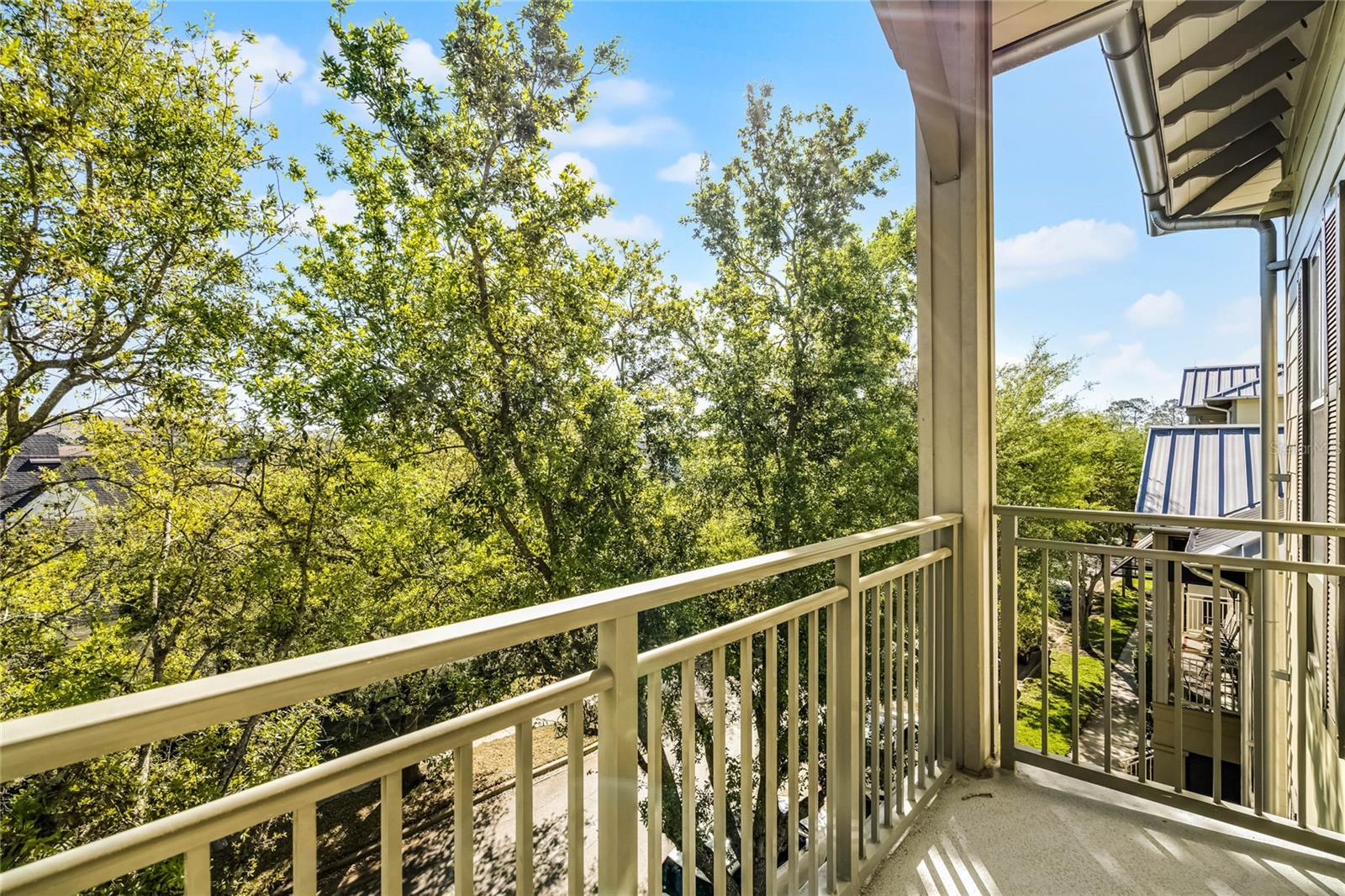 Image 30 of 61 For 604 Mulberry Avenue 1201