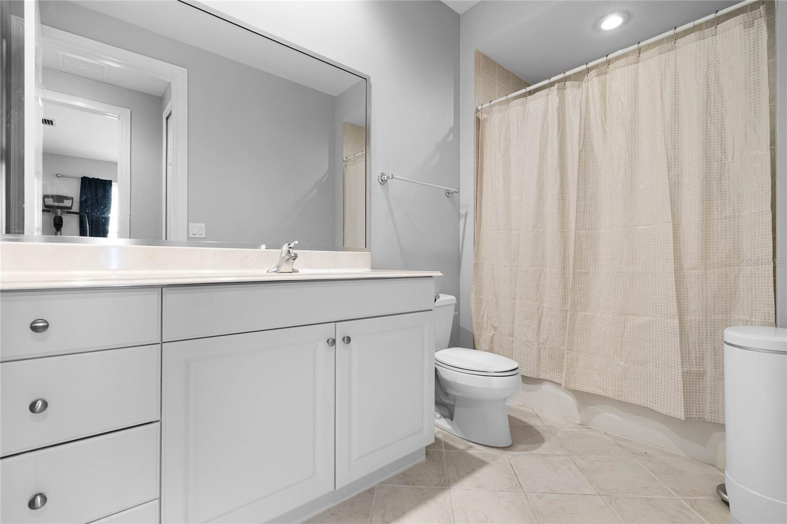 Image 43 of 61 For 604 Mulberry Avenue 1201