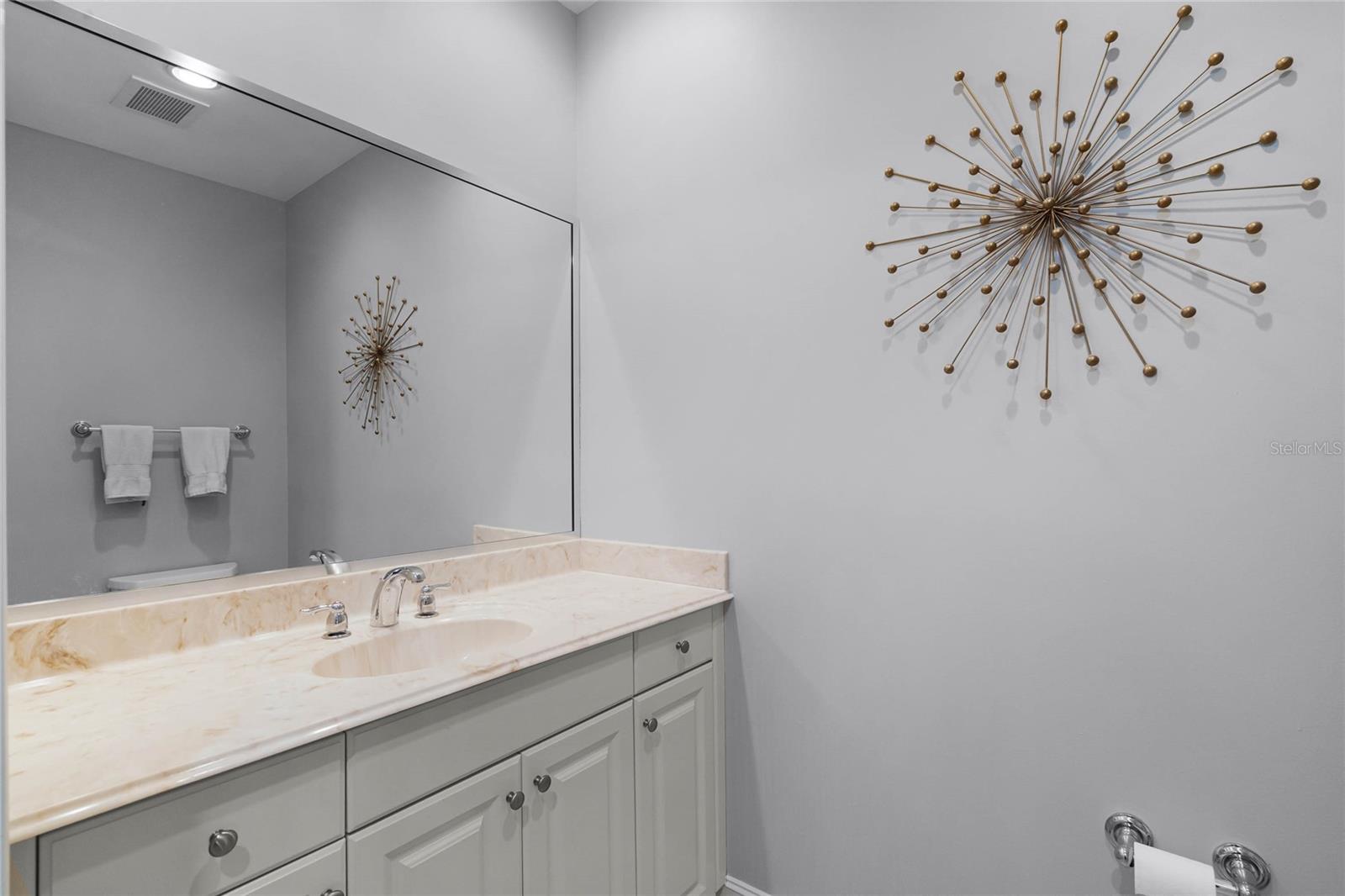 Image 45 of 61 For 604 Mulberry Avenue 1201