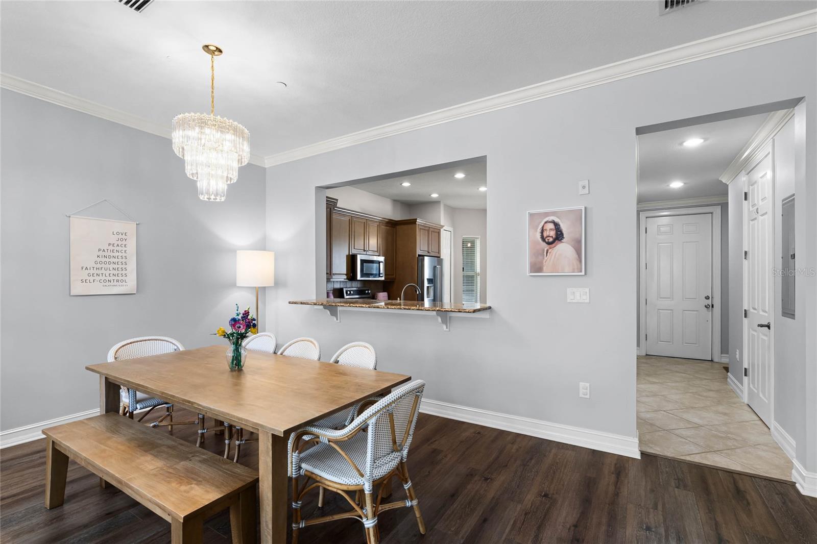 Image 8 of 61 For 604 Mulberry Avenue 1201