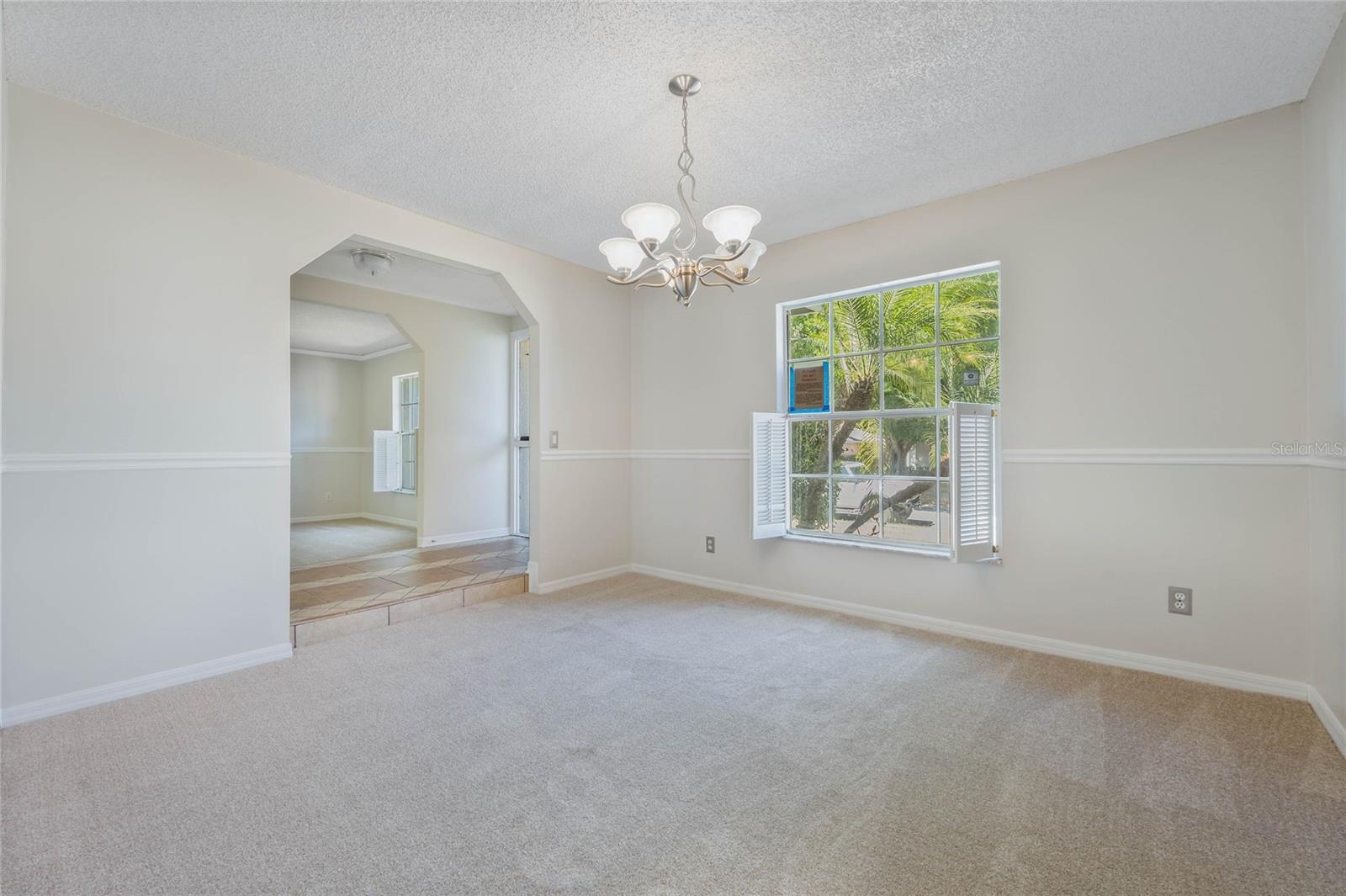 Image 6 of 36 For 8520 Rose Groves Road