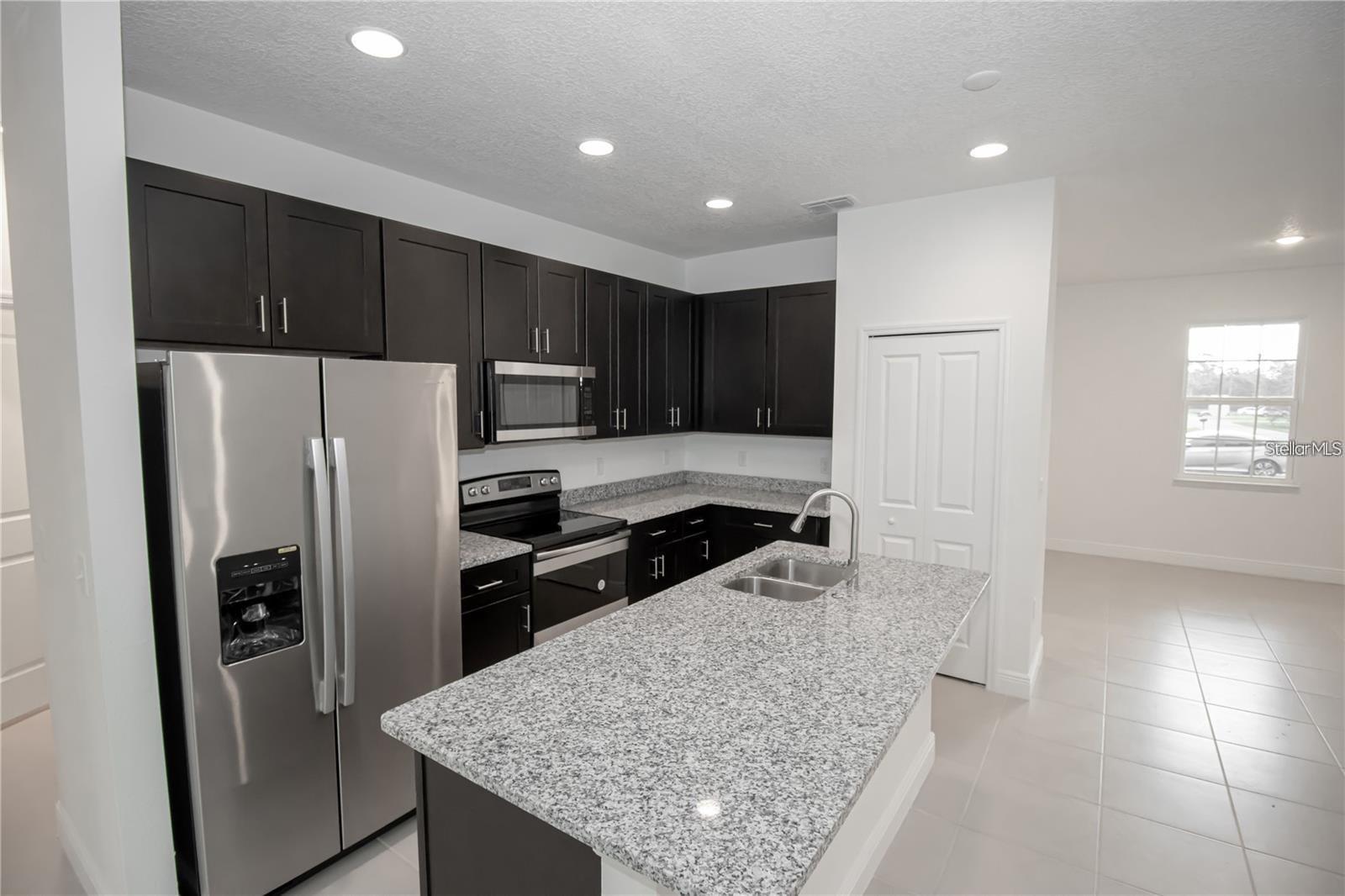 Image 12 of 40 For 5027 165th Street Road