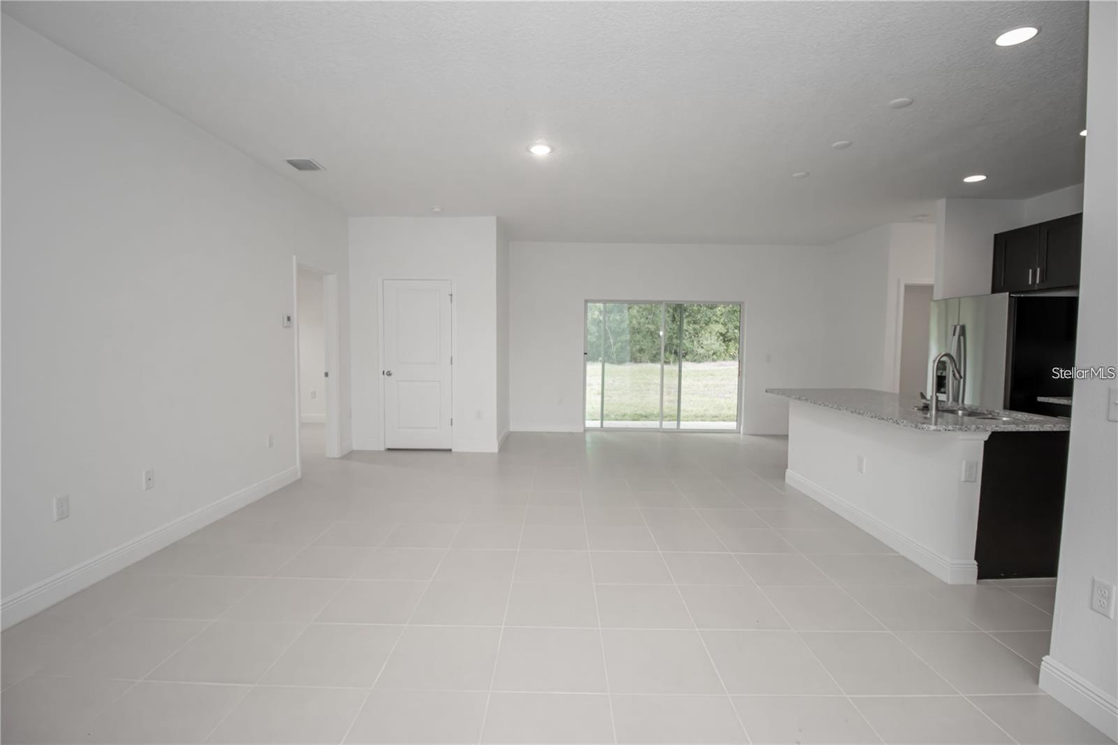 Image 15 of 40 For 5027 165th Street Road