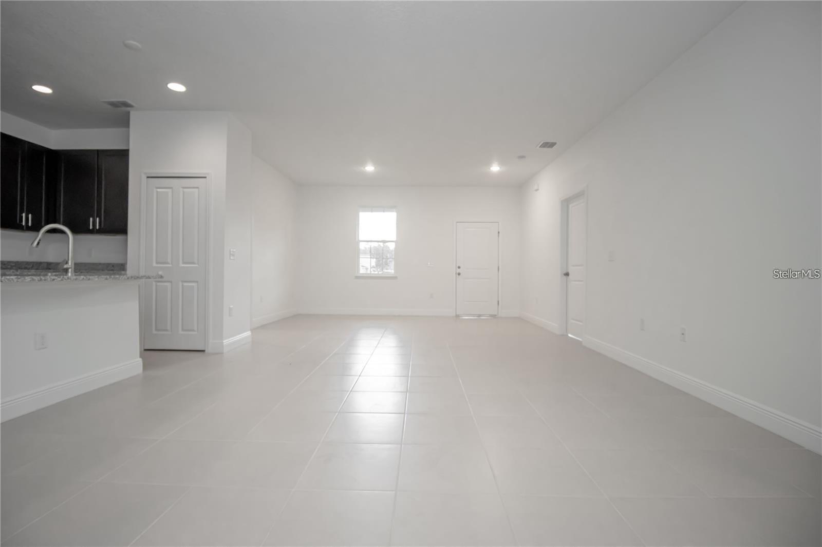 Image 16 of 40 For 5027 165th Street Road