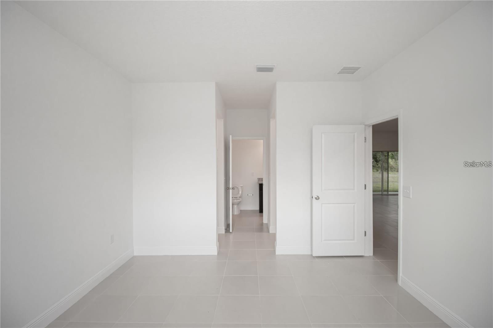 Image 30 of 40 For 5027 165th Street Road