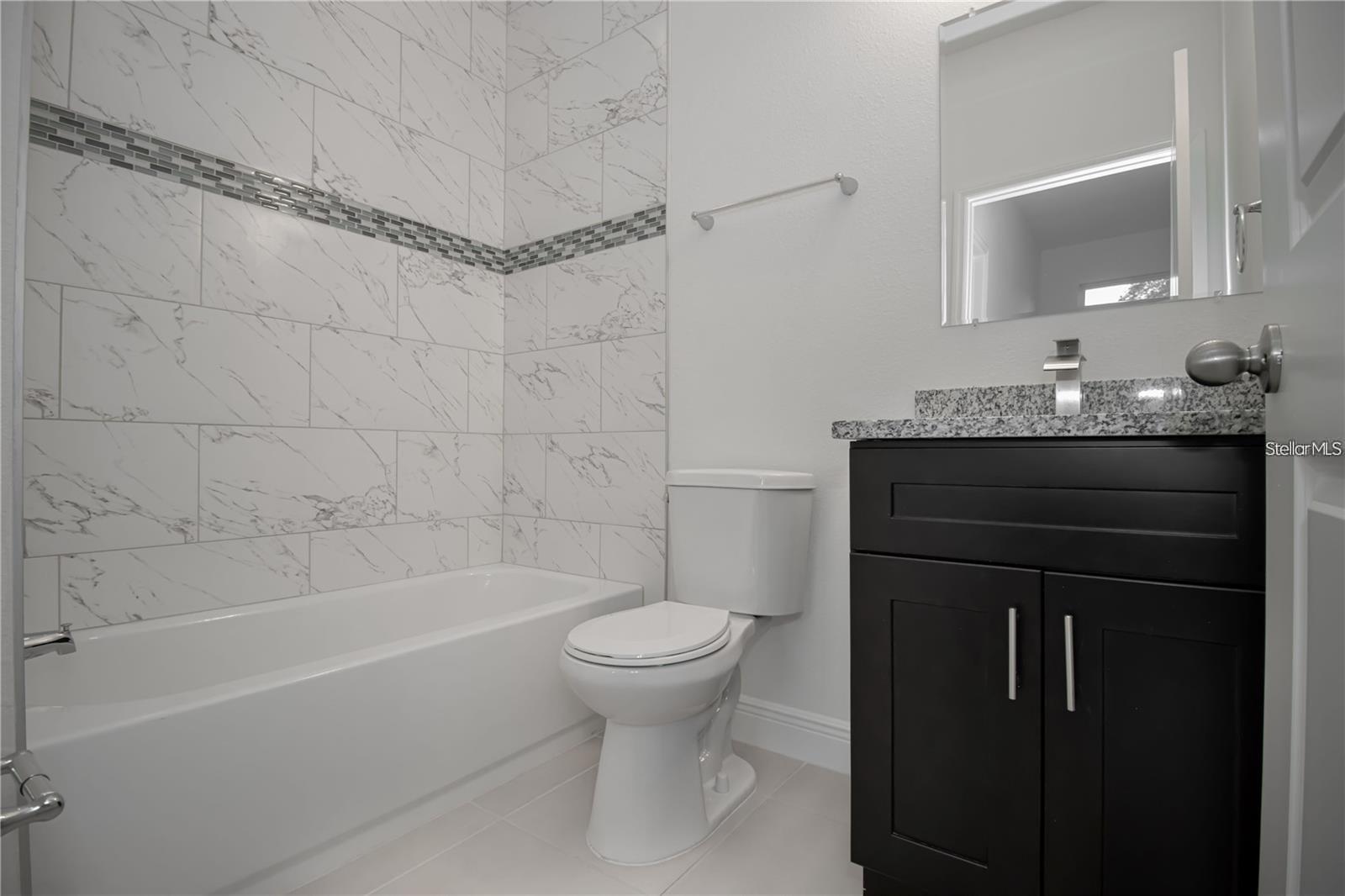 Image 34 of 40 For 5027 165th Street Road