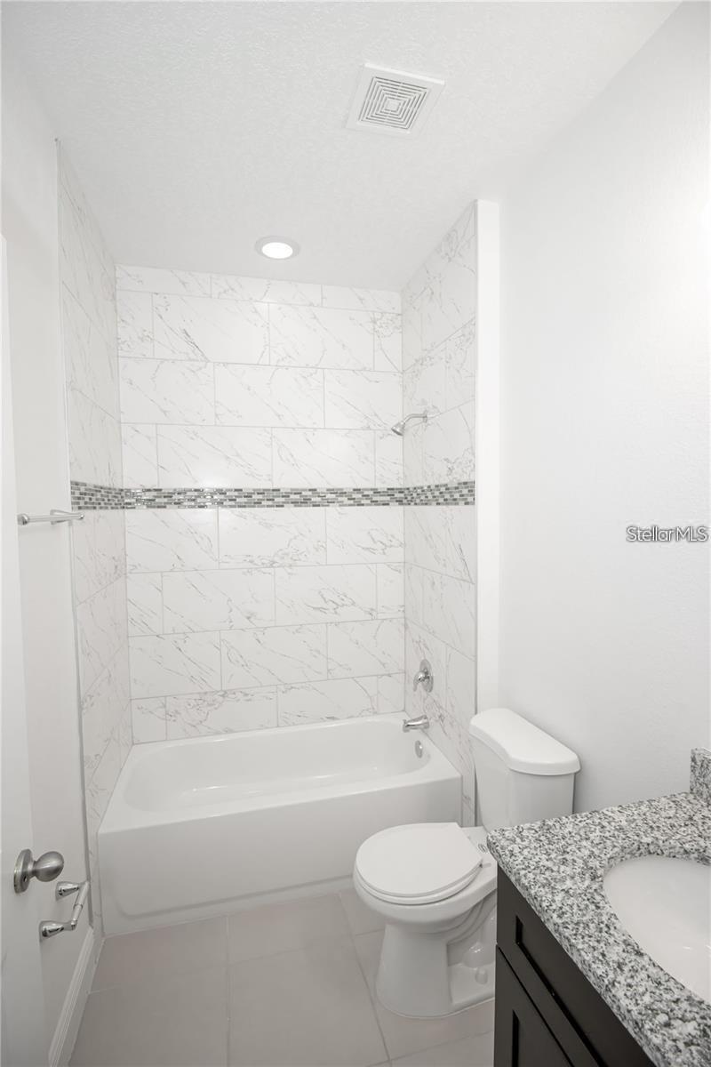 Image 37 of 40 For 5027 165th Street Road