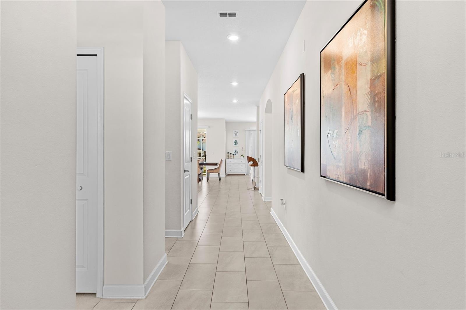 Image 4 of 47 For 1551 Flange Drive