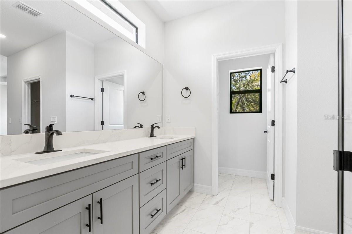 Image 33 of 40 For 3286 Ambrosia Terrace