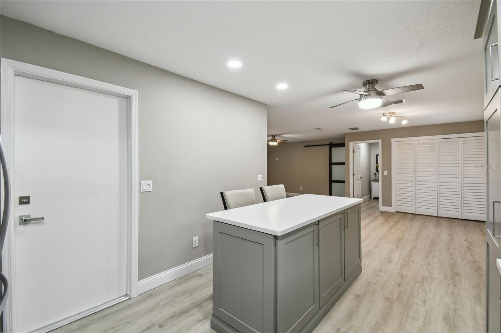 Image 13 of 73 For 1514 Pelican Street