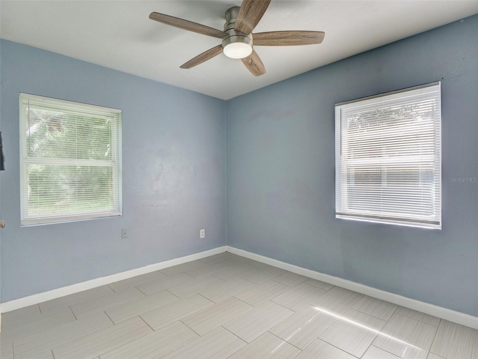 Image 23 of 31 For 613 20th Street