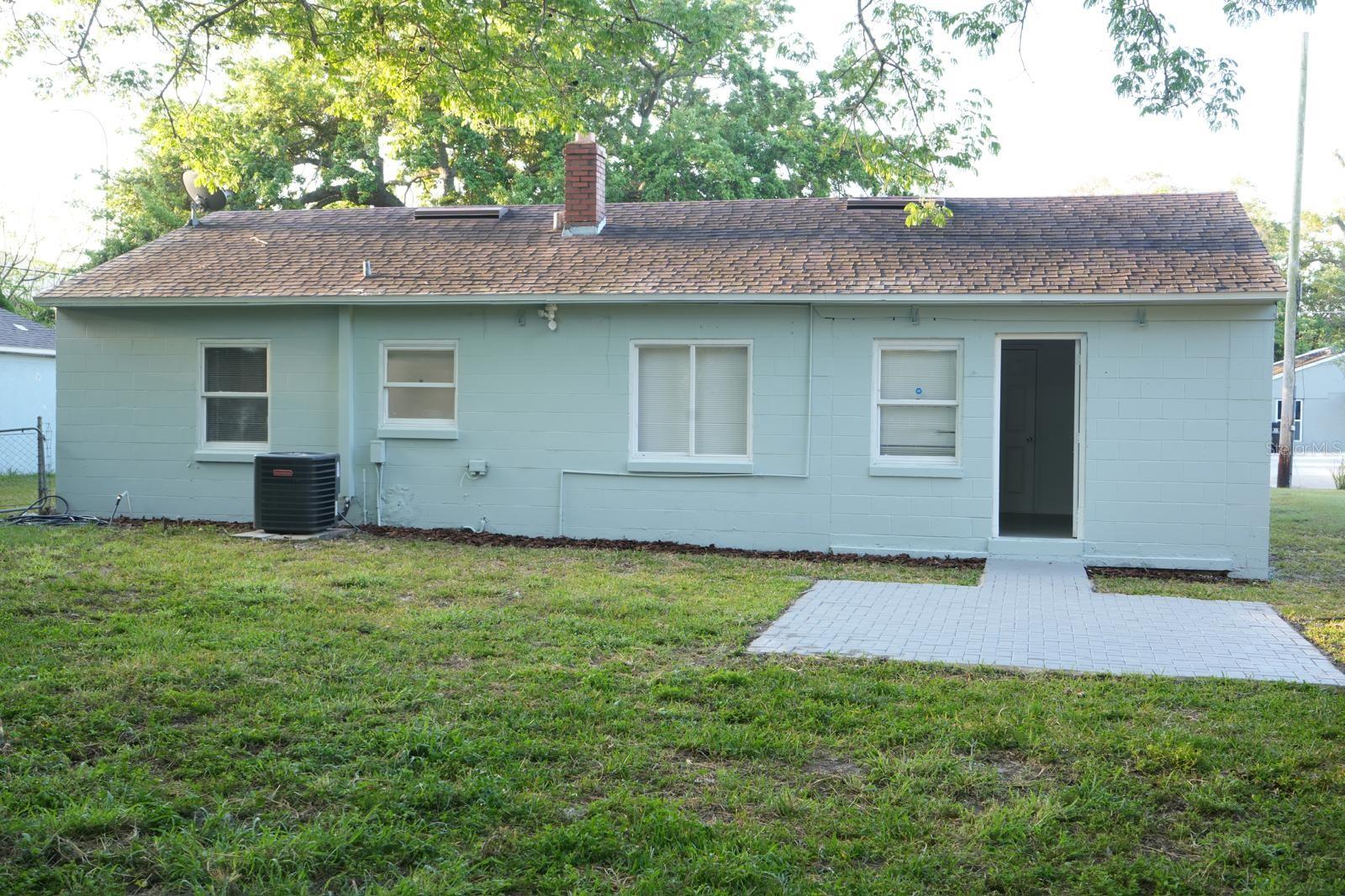 Image 3 of 8 For 613 20th Street