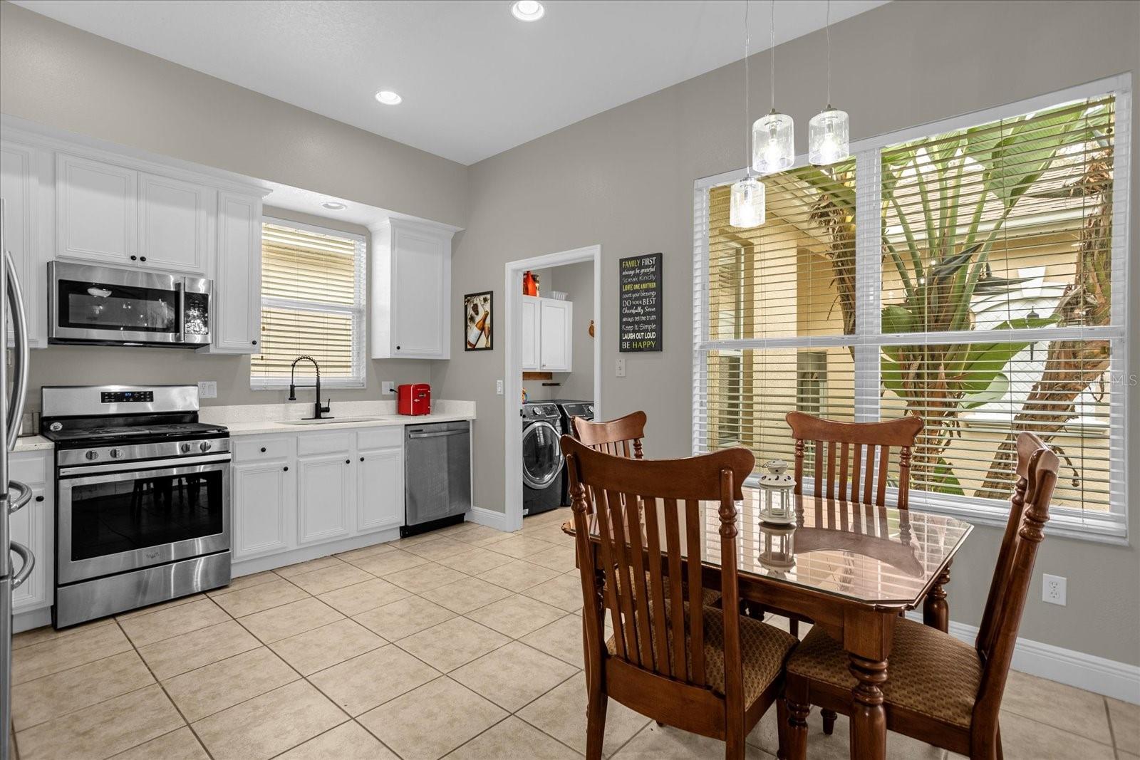 Image 10 of 39 For 7401 Astina Street