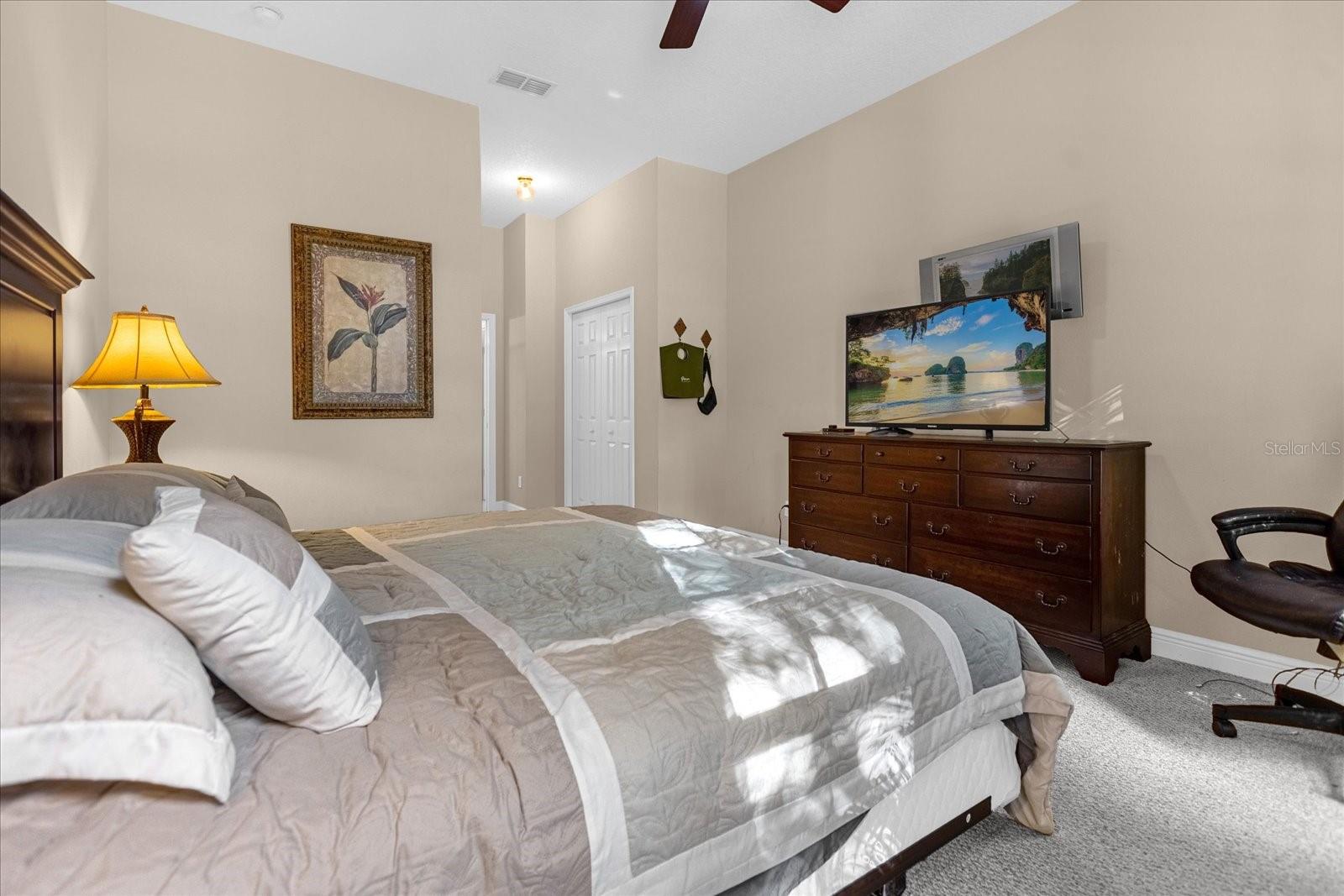 Image 12 of 39 For 7401 Astina Street