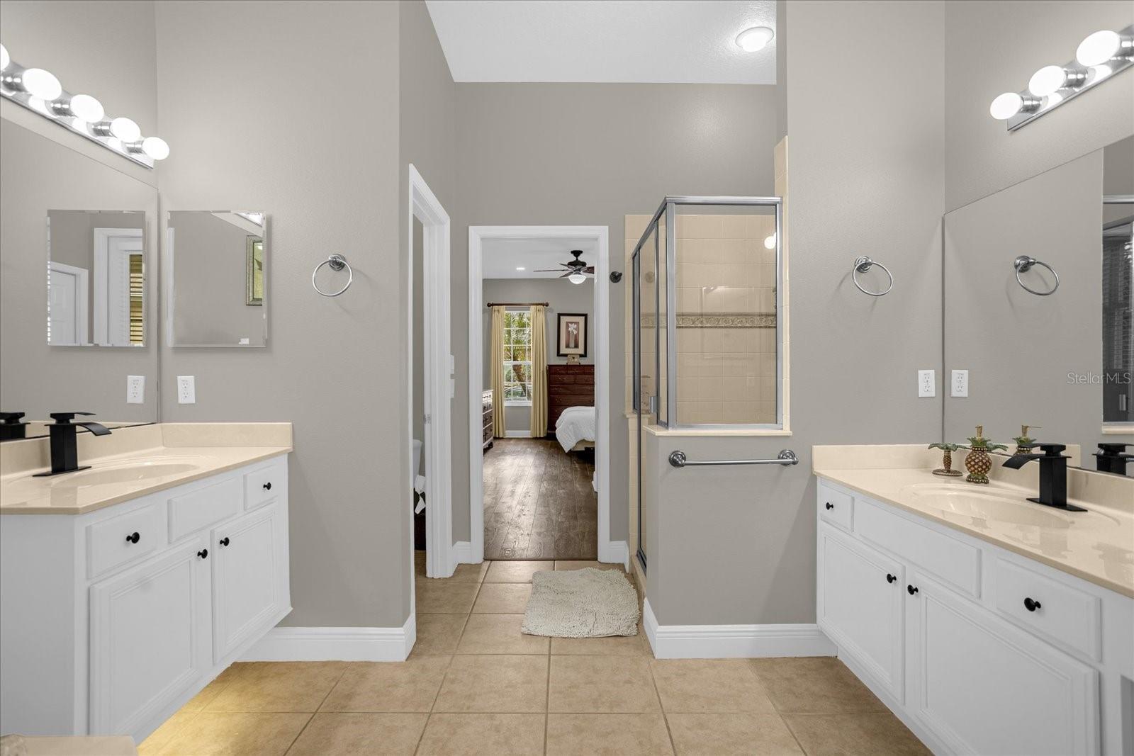 Image 13 of 39 For 7401 Astina Street