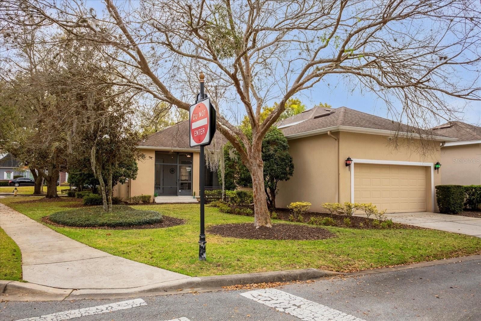 Image 33 of 39 For 7401 Astina Street