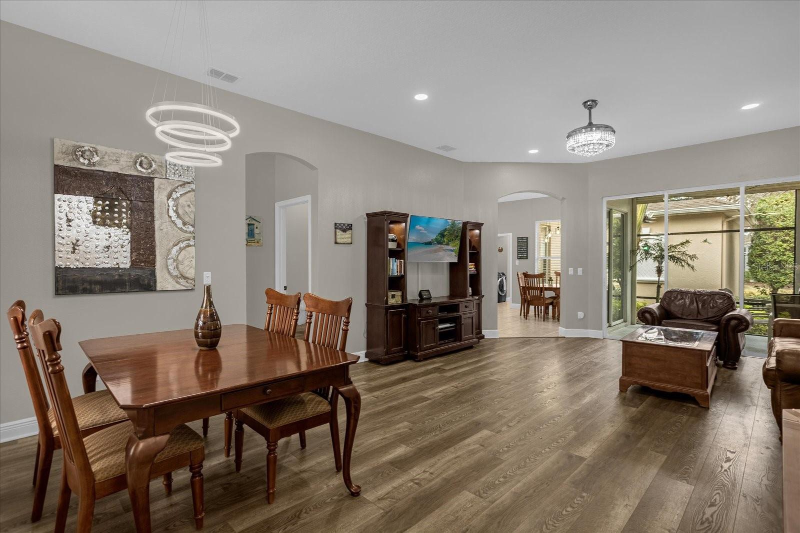 Image 6 of 39 For 7401 Astina Street