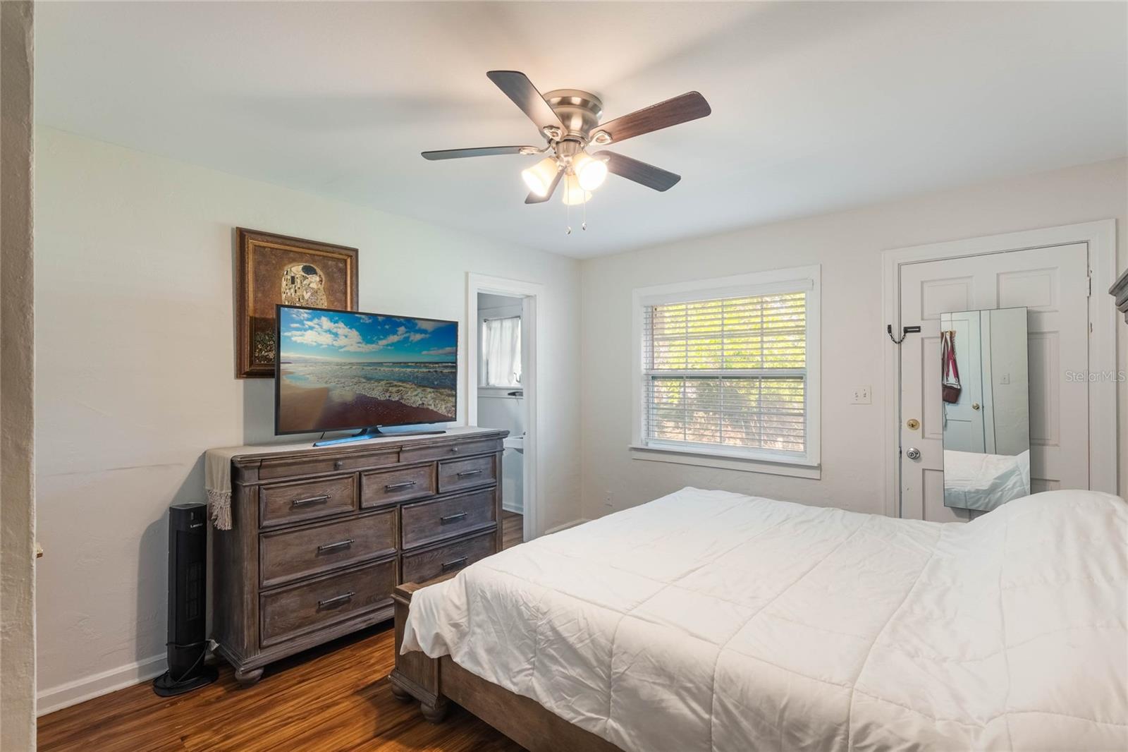 Image 11 of 22 For 311 Wallace Street