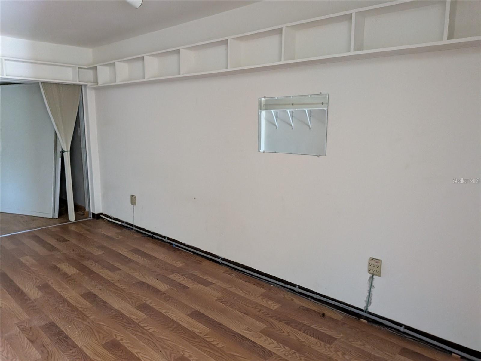Image 17 of 24 For 2155 Wood Street B4