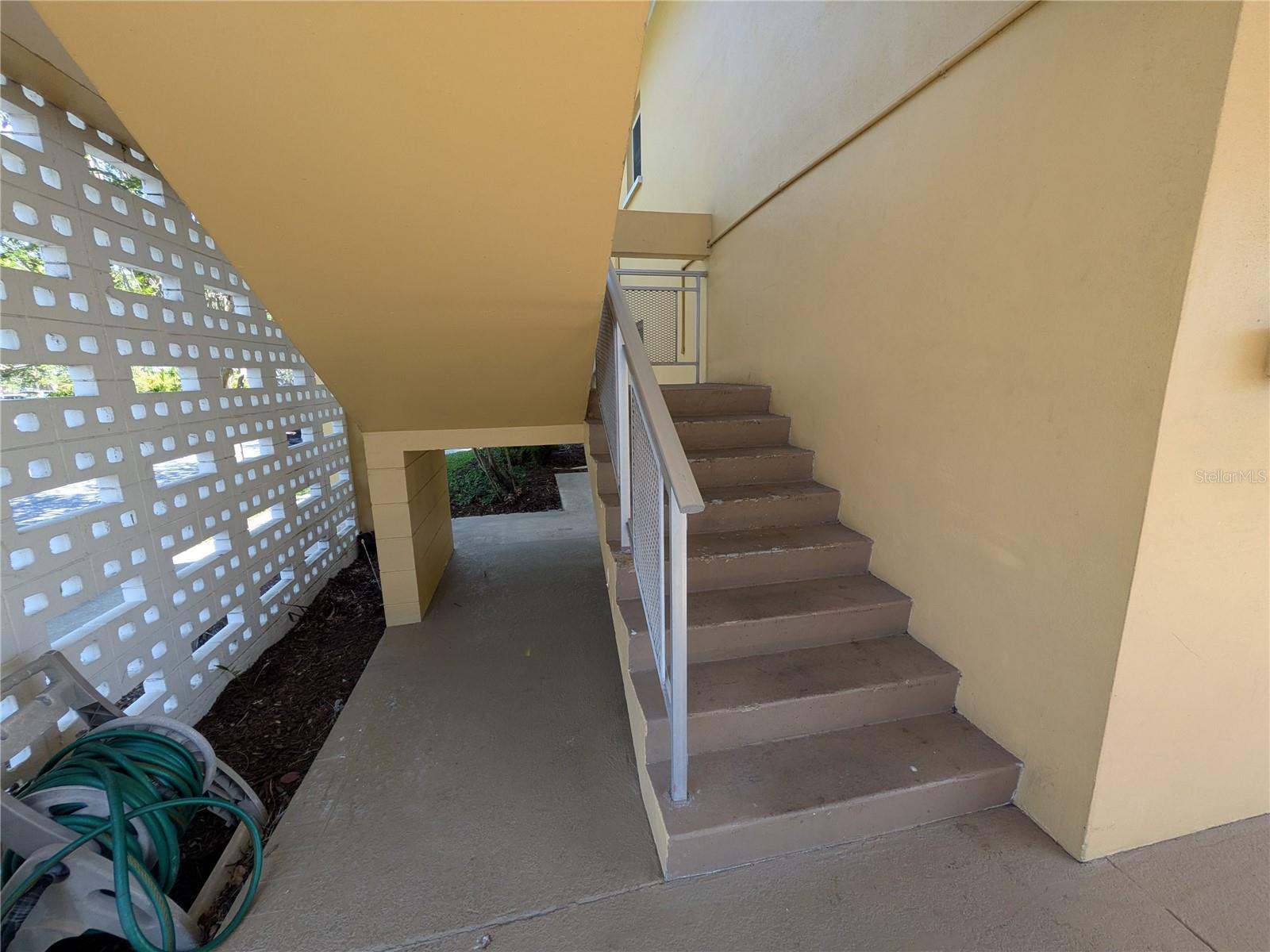 Image 20 of 24 For 2155 Wood Street B4