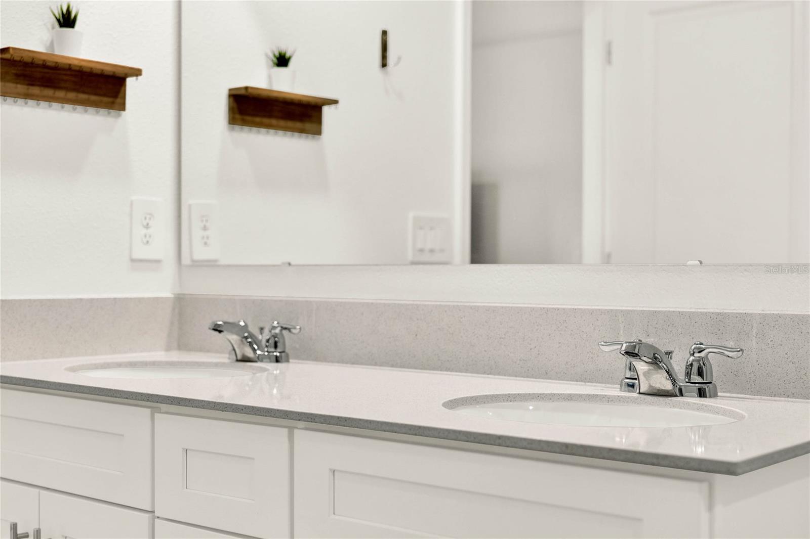 Image 33 of 46 For 312 Inman Boulevard