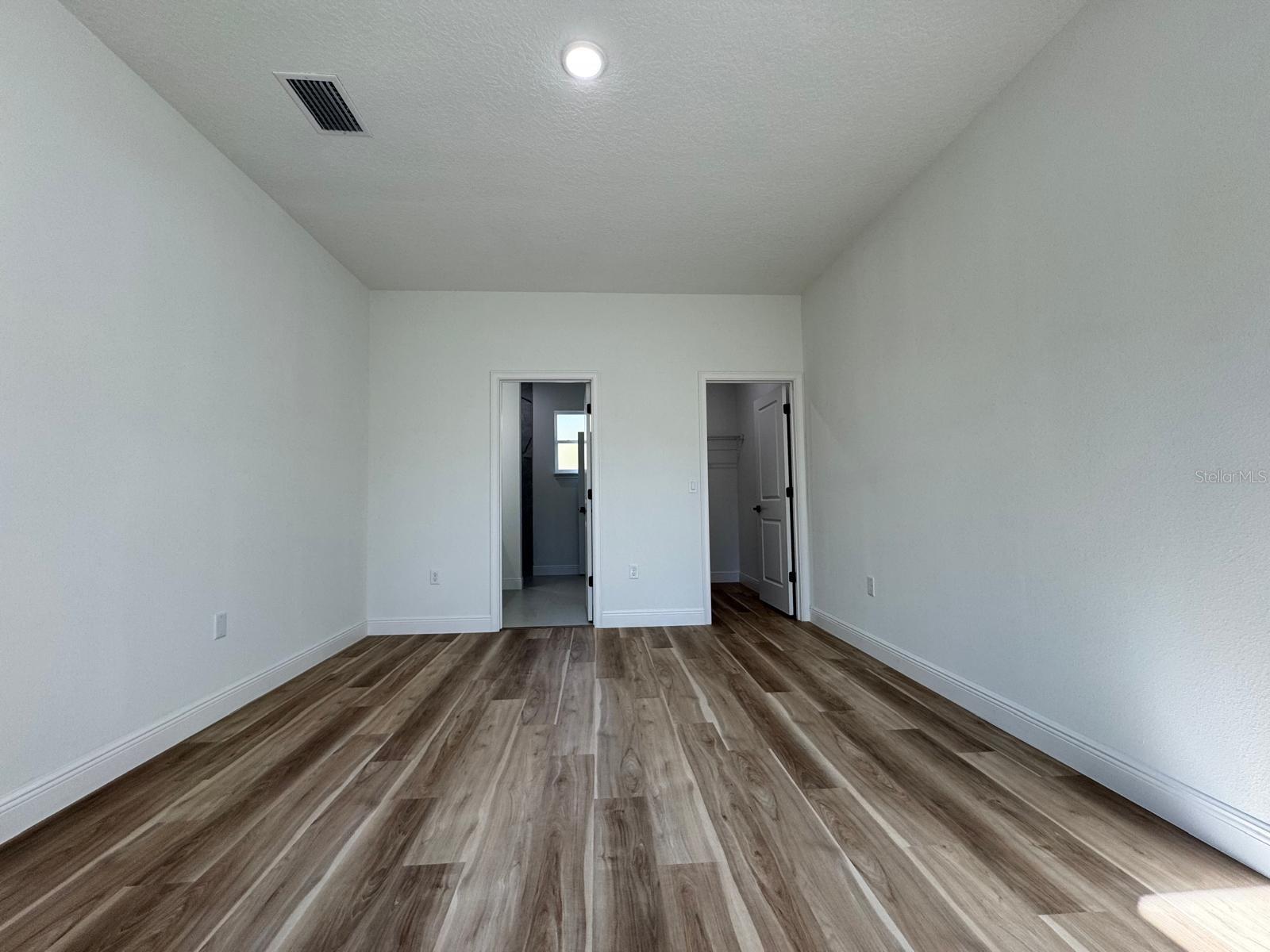 Image 12 of 25 For 8419 Saxon Way
