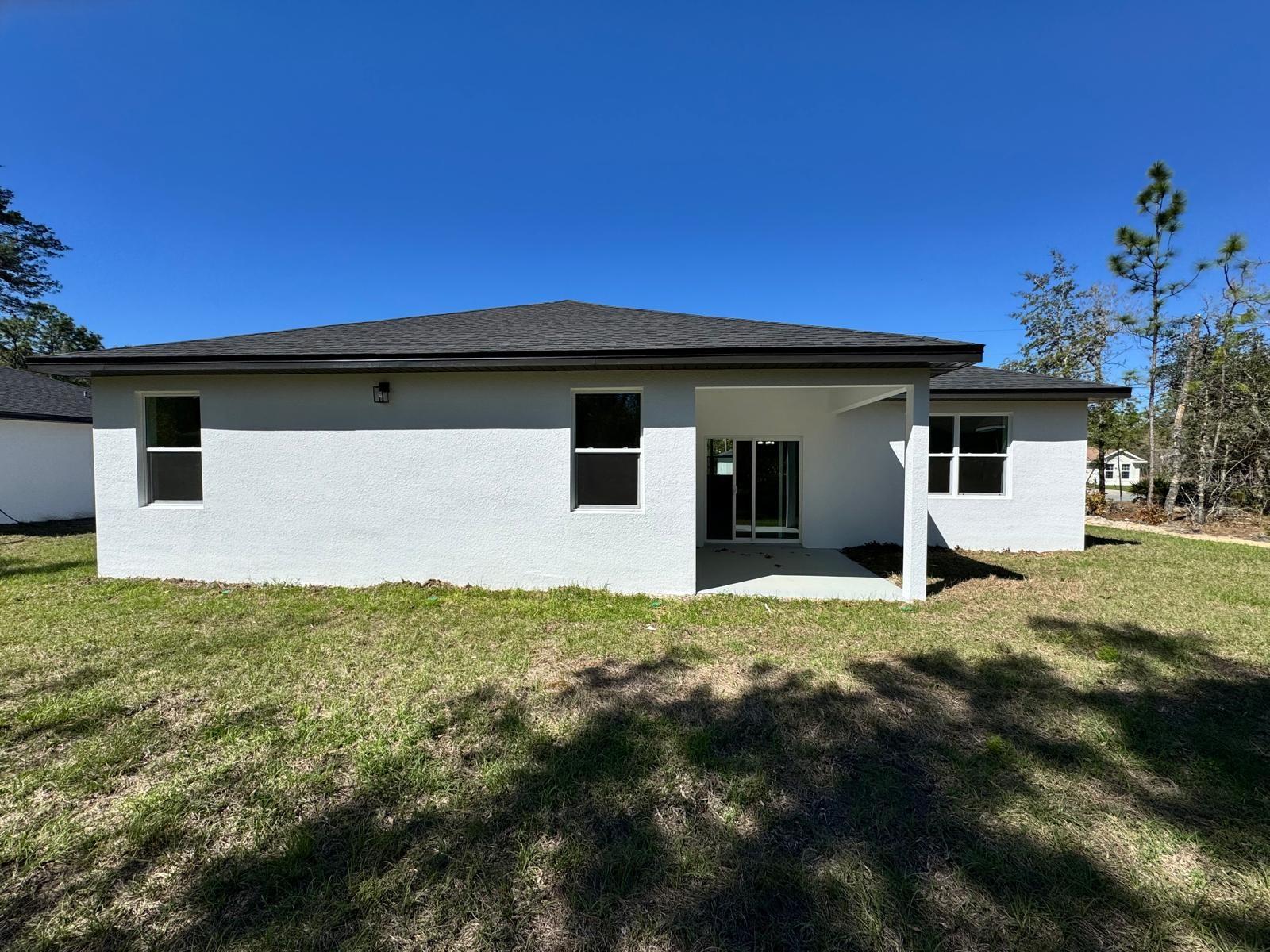 Listing photo id 24 for 7185 Tallwood Drive