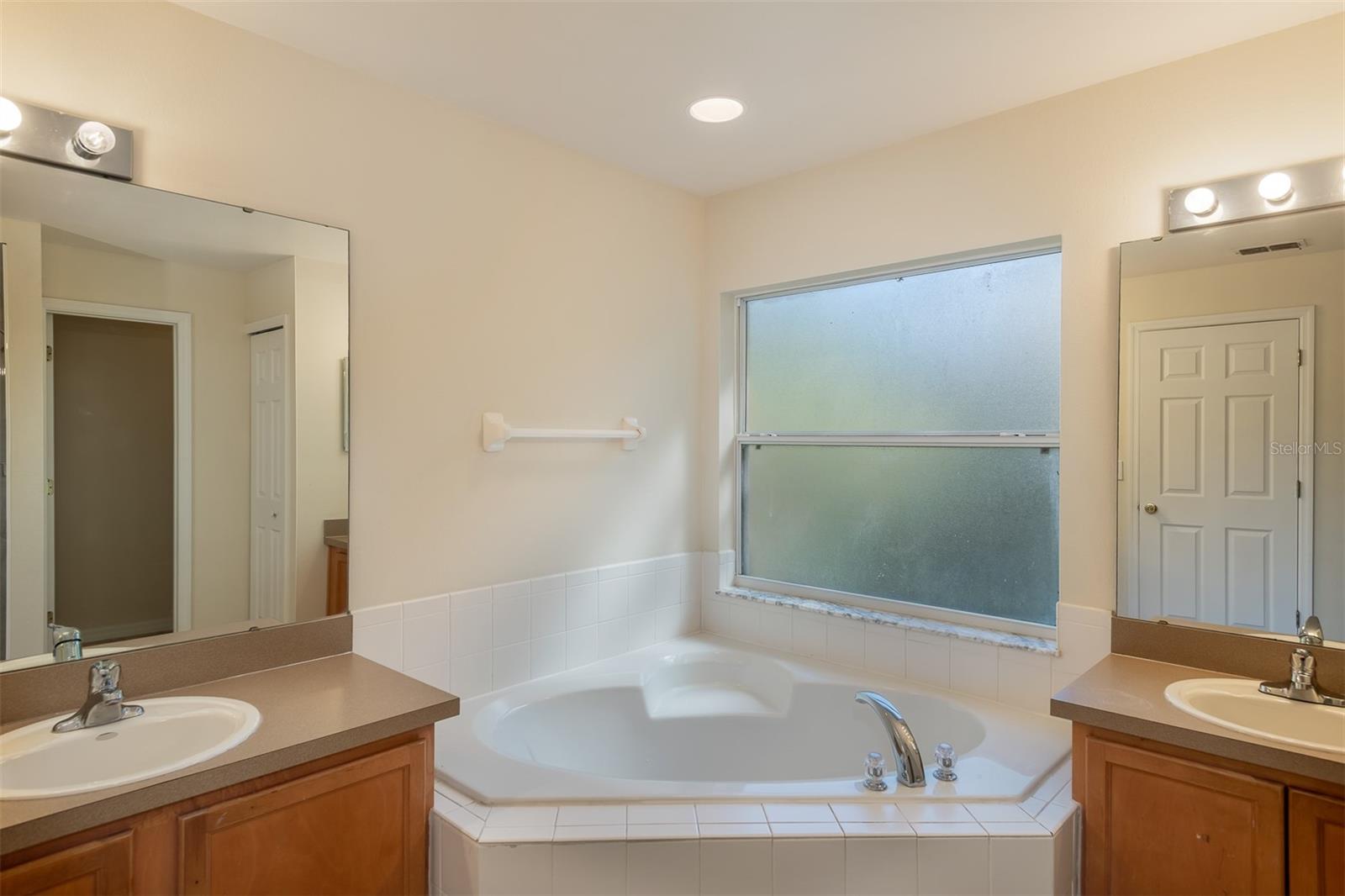 Image 16 of 22 For 3199 Quail Drive