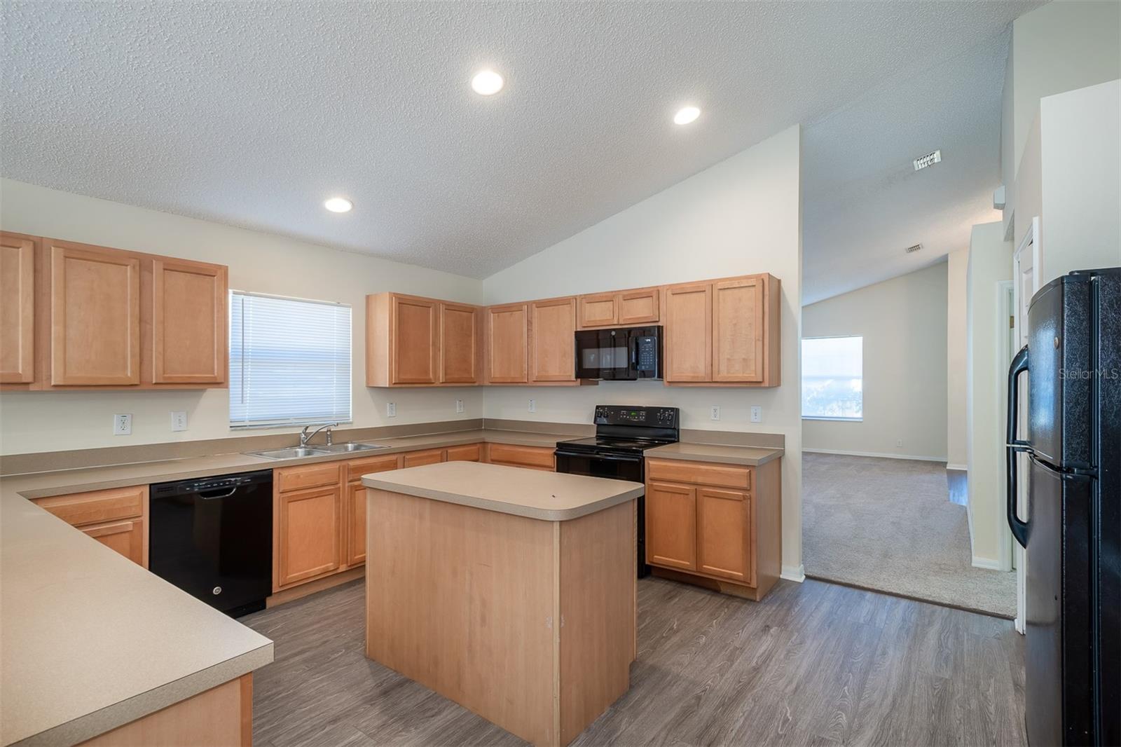 Image 9 of 22 For 3199 Quail Drive