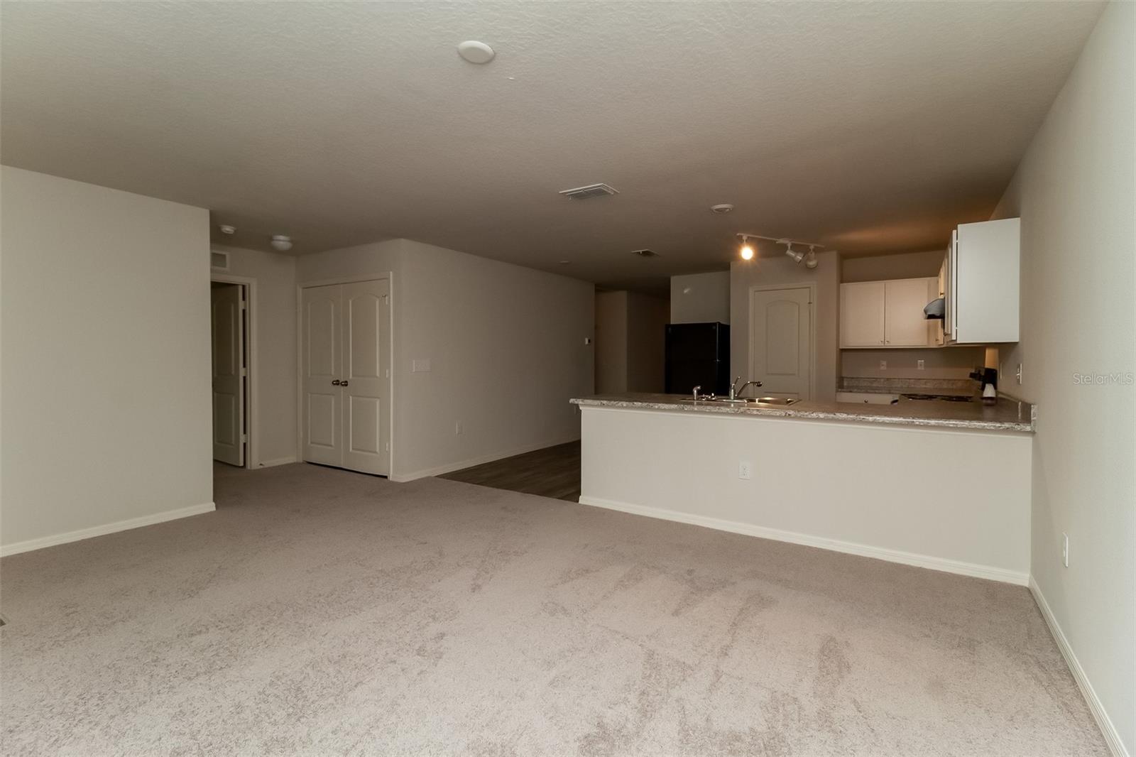 Image 5 of 16 For 260 Hyacinth Court
